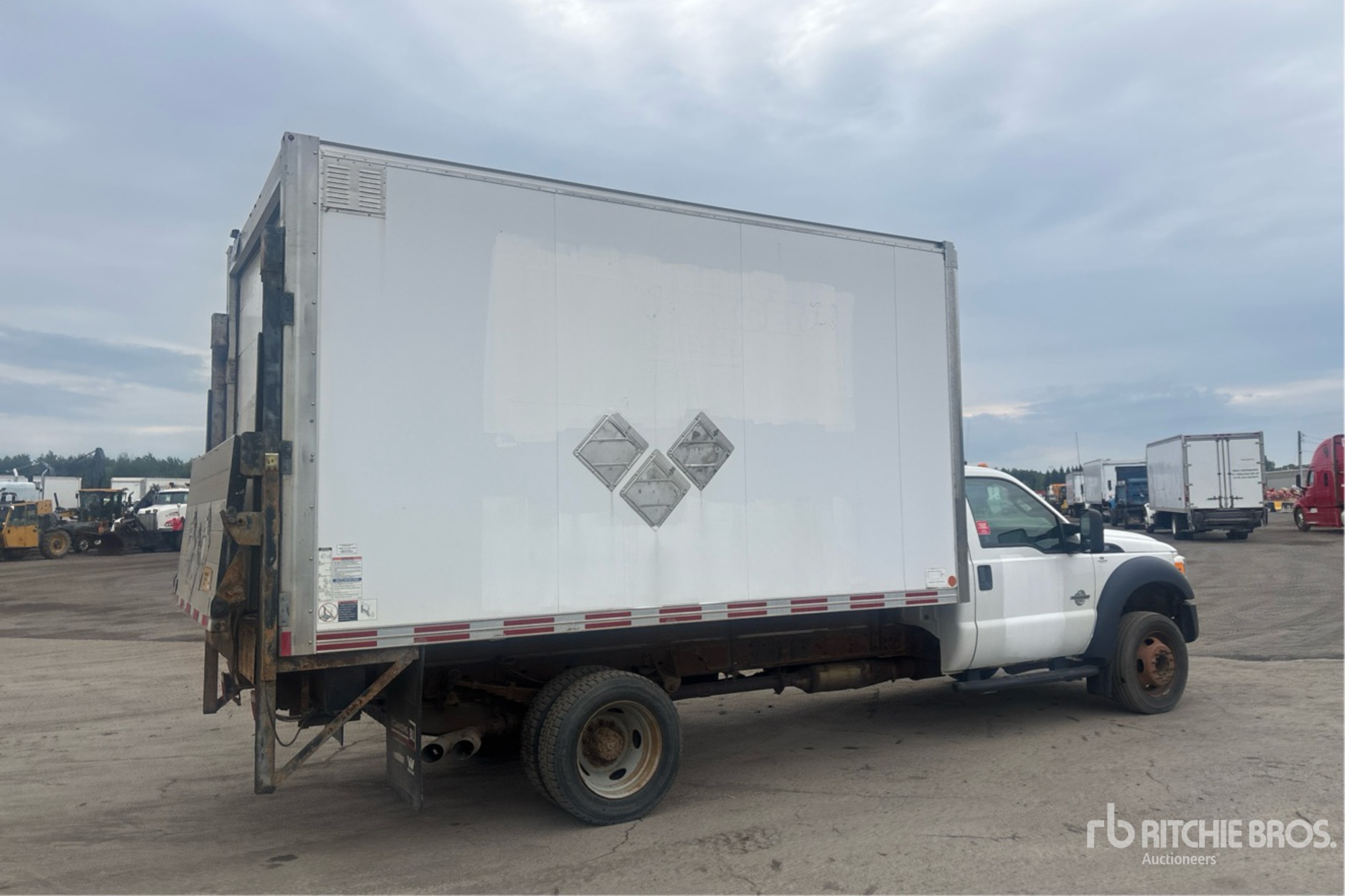 2014 Ford F-550 XL SUPER