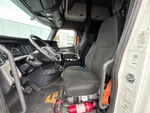 4 Transmision with Seats/armrests