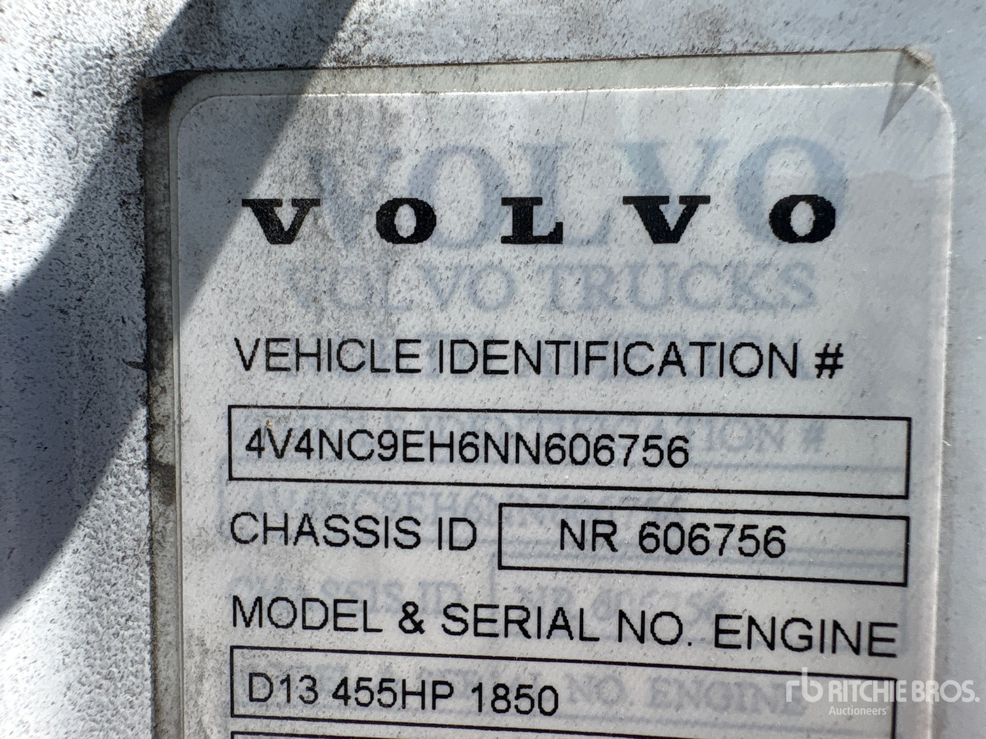 2022 Volvo VNL760