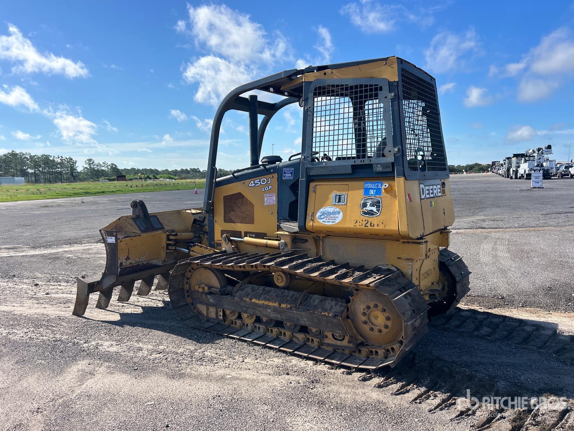 2016 John Deere 450J LT