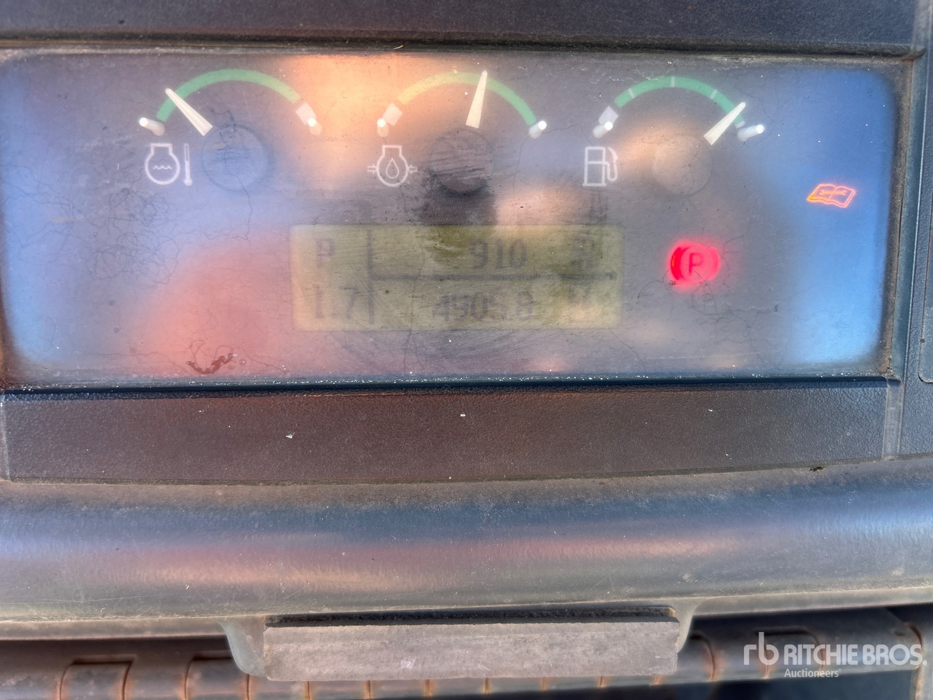 2014 John Deere 650K LGP
