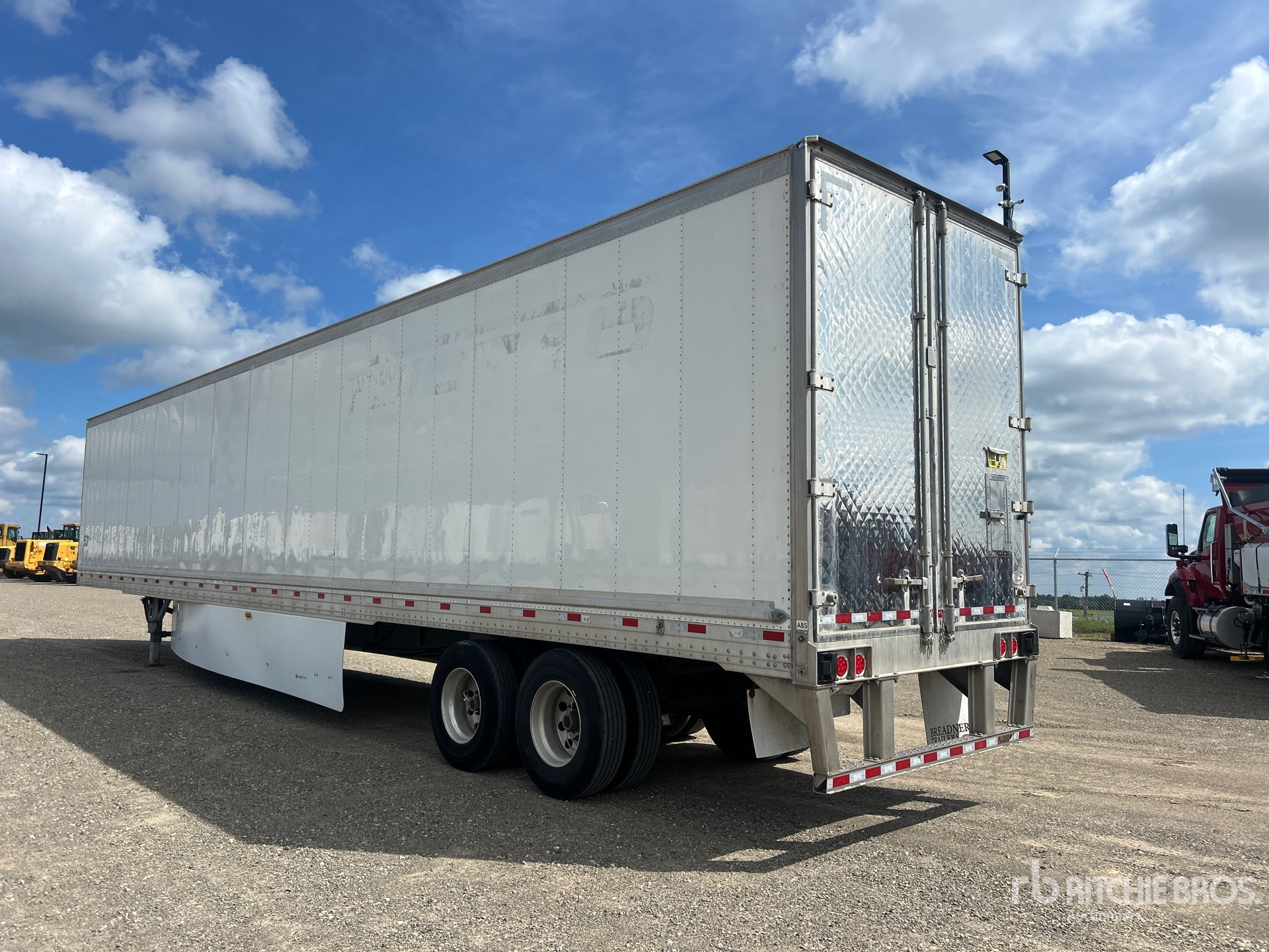 2022 Hyundai 53 FT X 102 IN T/A