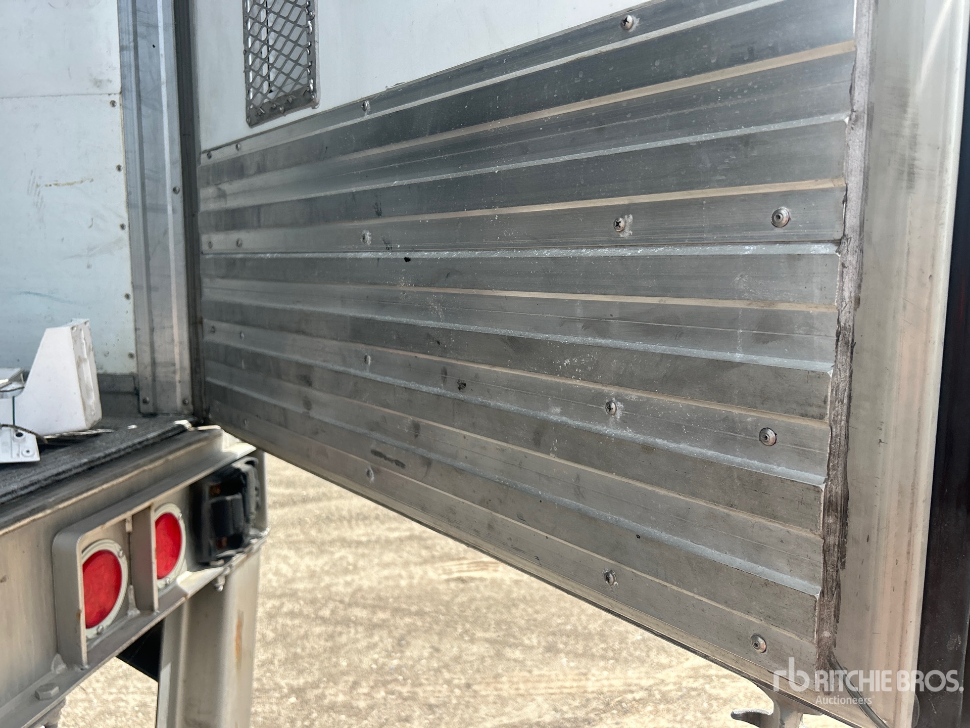 2022 Hyundai 53 FT X 102 IN T/A