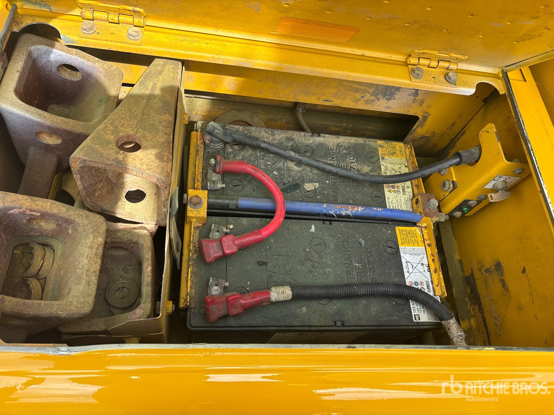 2013 Komatsu PC490LC-10