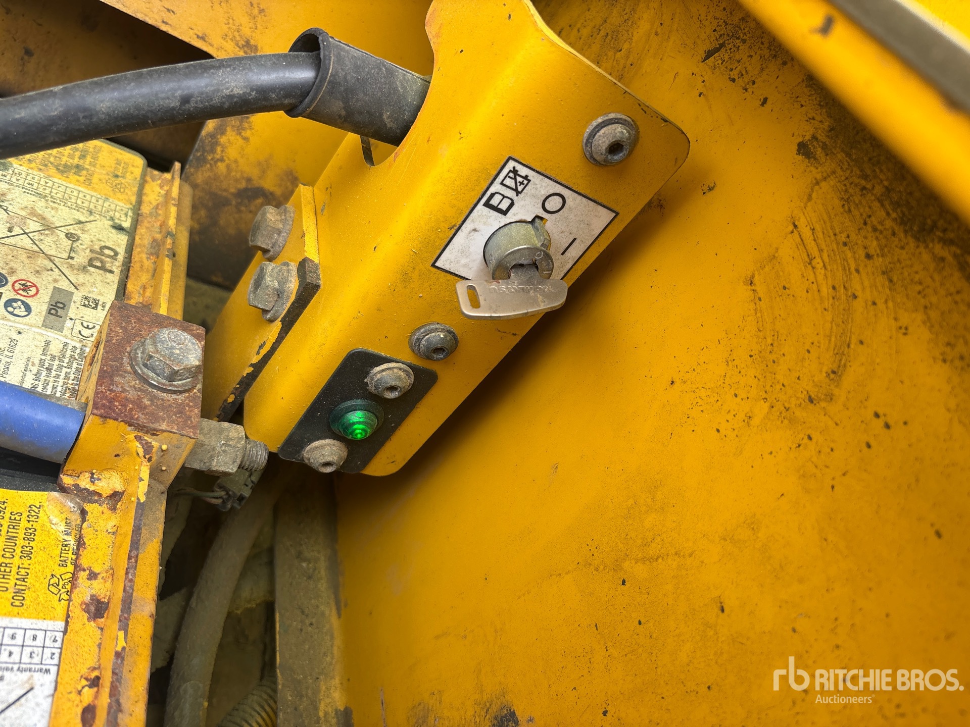 2013 Komatsu PC490LC-10