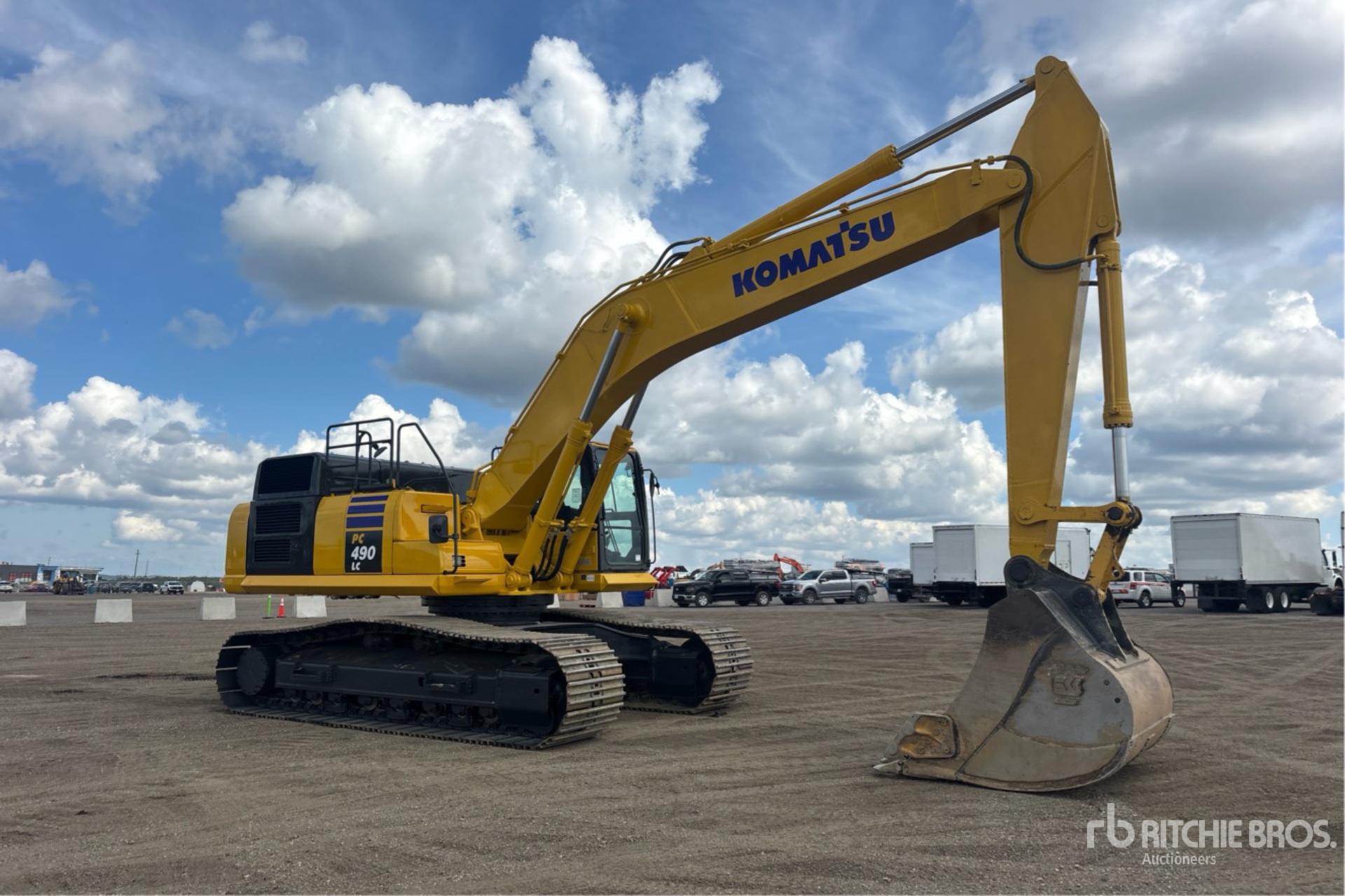 2013 Komatsu PC490LC-10