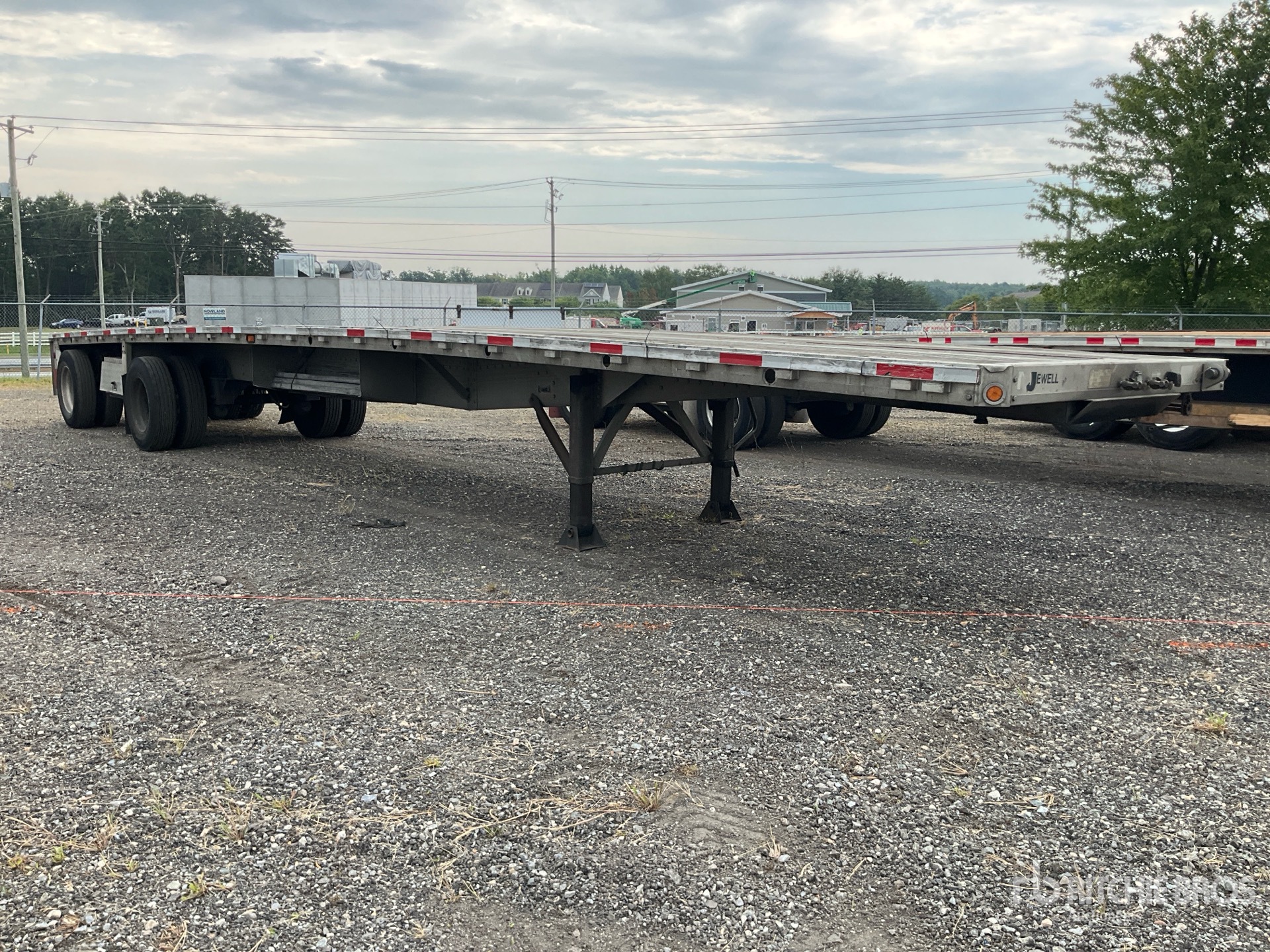 2007 Reitnouer 48 ft T/A Spread Axle