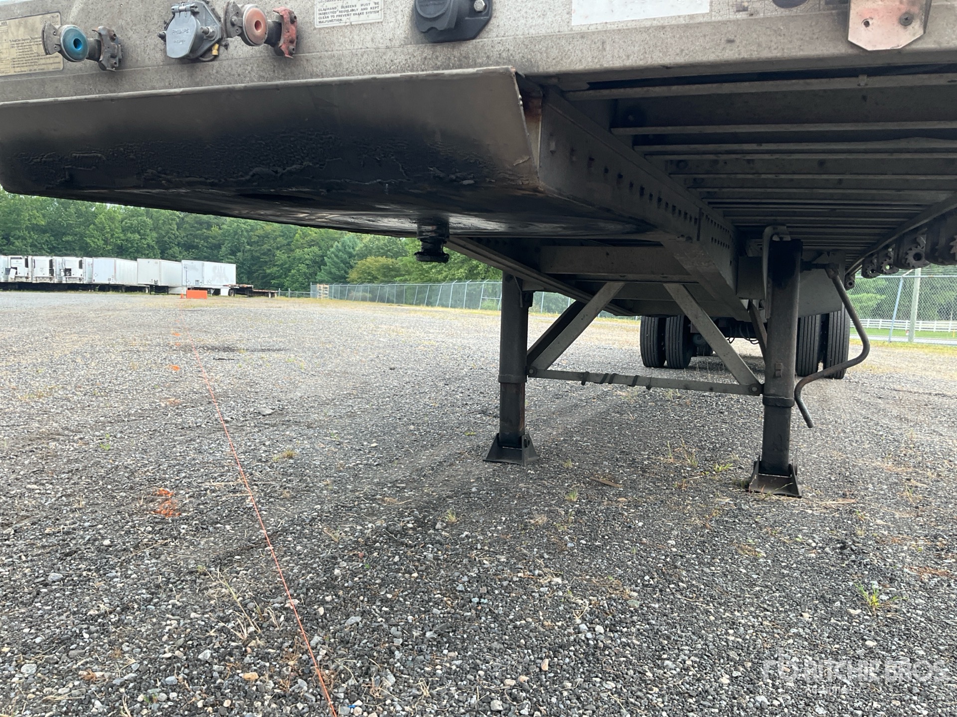 2007 Reitnouer 48 ft T/A Spread Axle