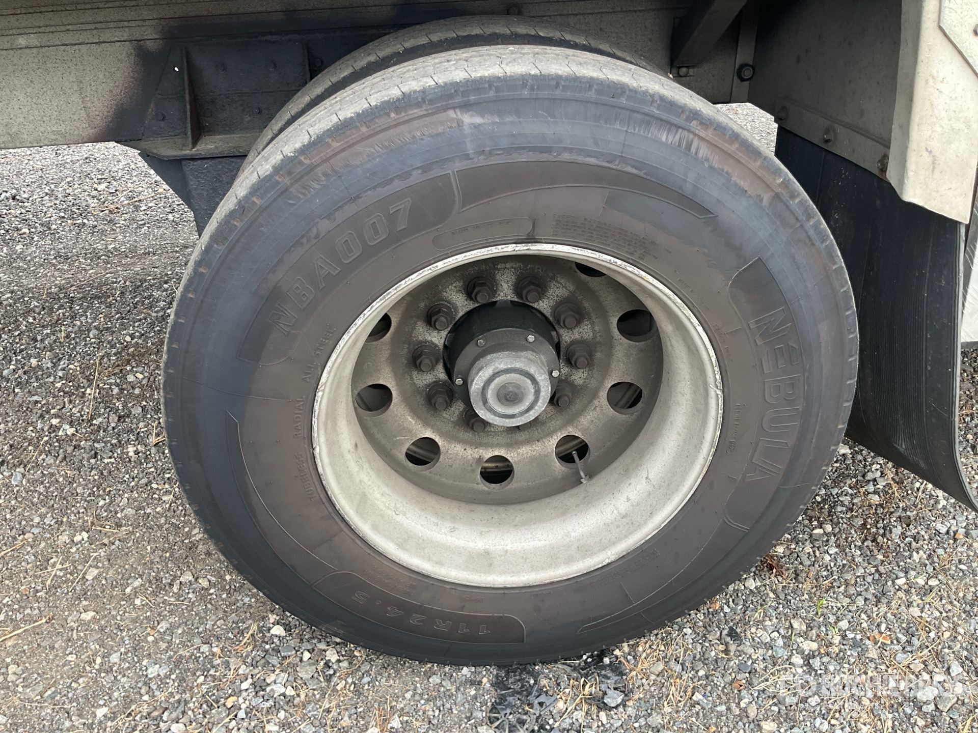 2007 Reitnouer 48 ft T/A Spread Axle