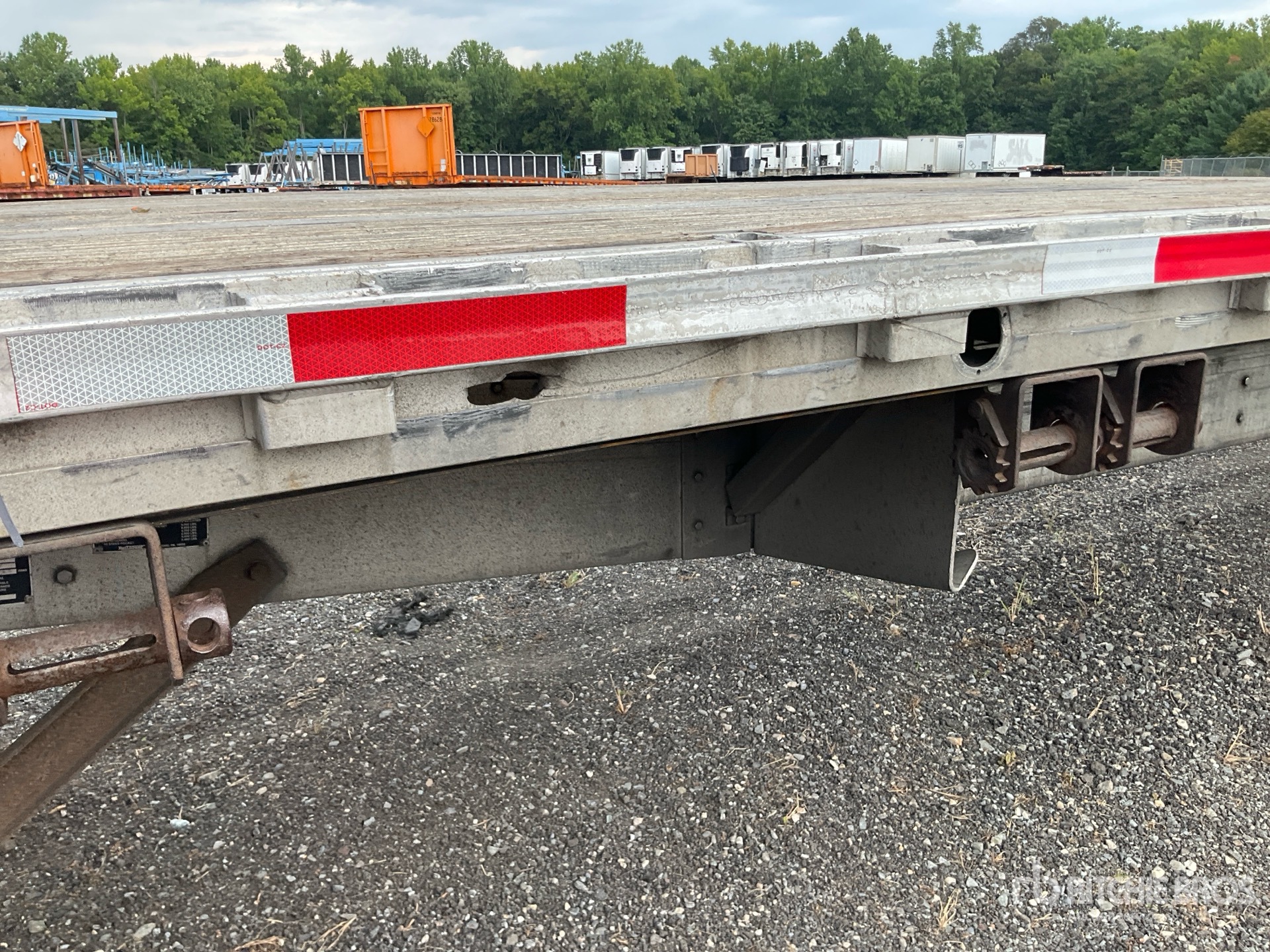 2007 Reitnouer 48 ft T/A Spread Axle