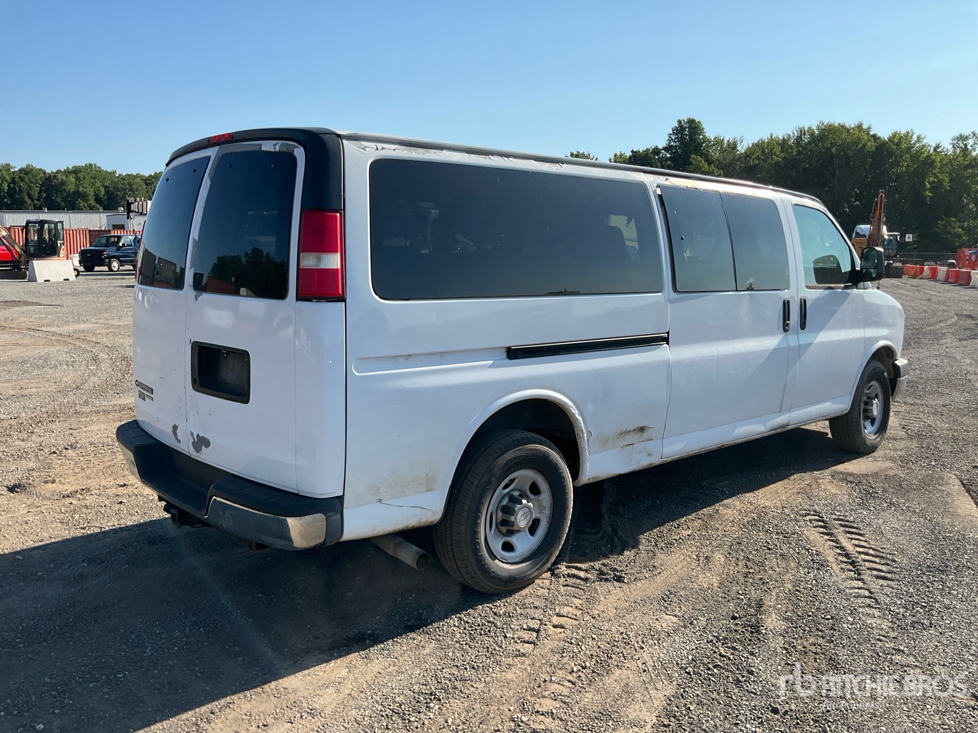 General Appearance with Picture, Right Rear Corner