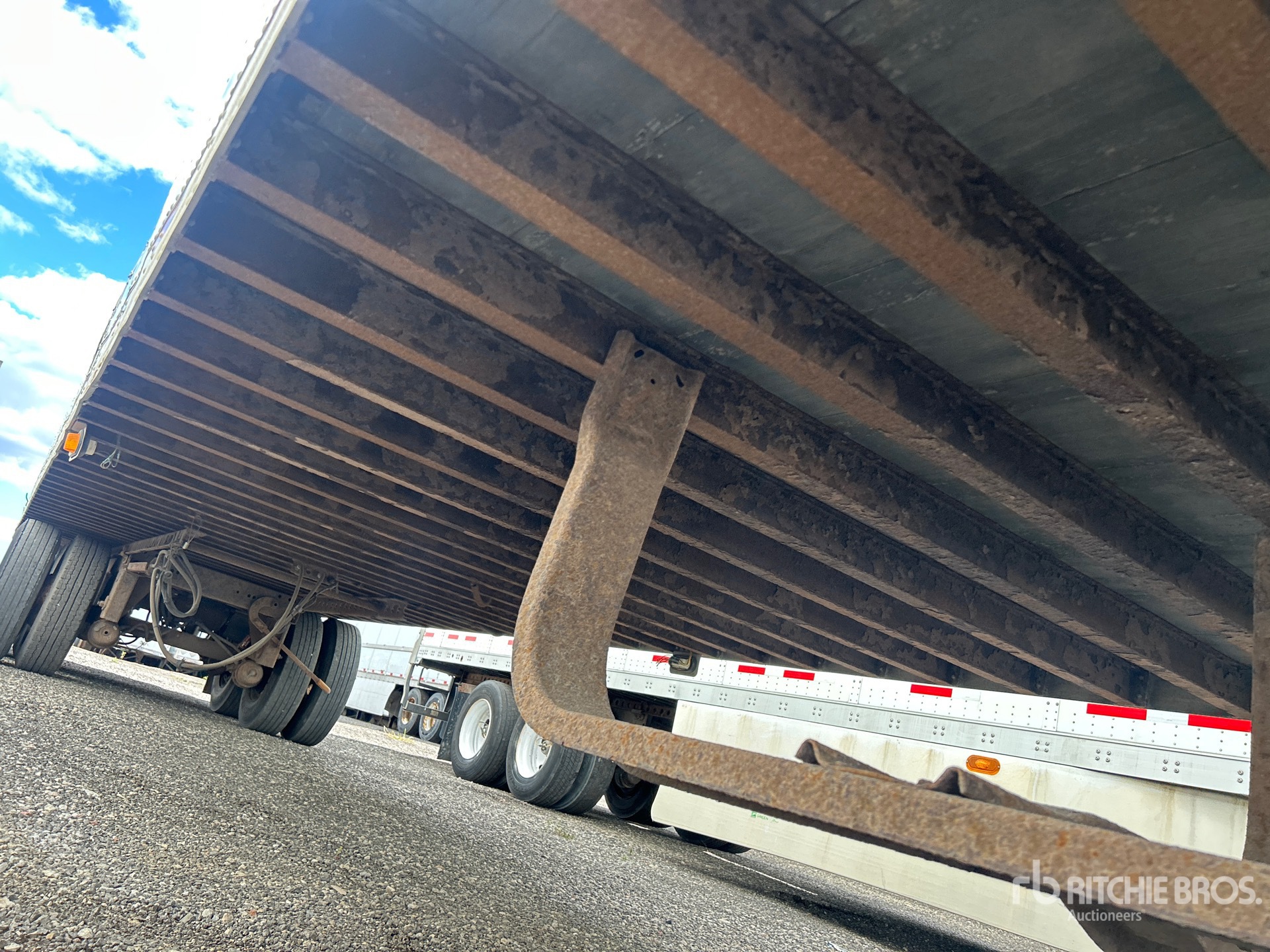 2005 Trailmobile 53 ft x 102 in T/A
