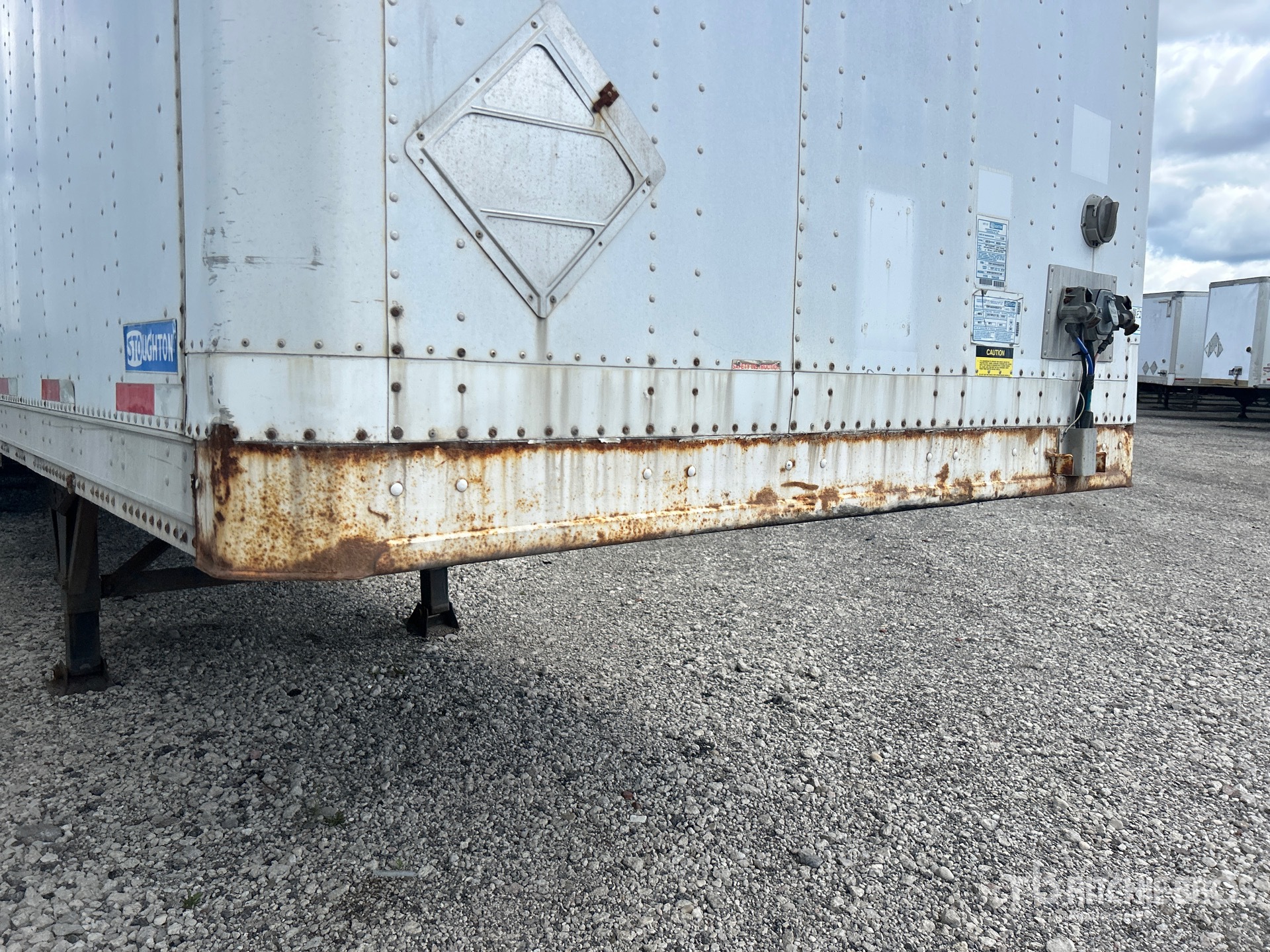 2003 Stoughton 53 FT X 102 IN TRI/A