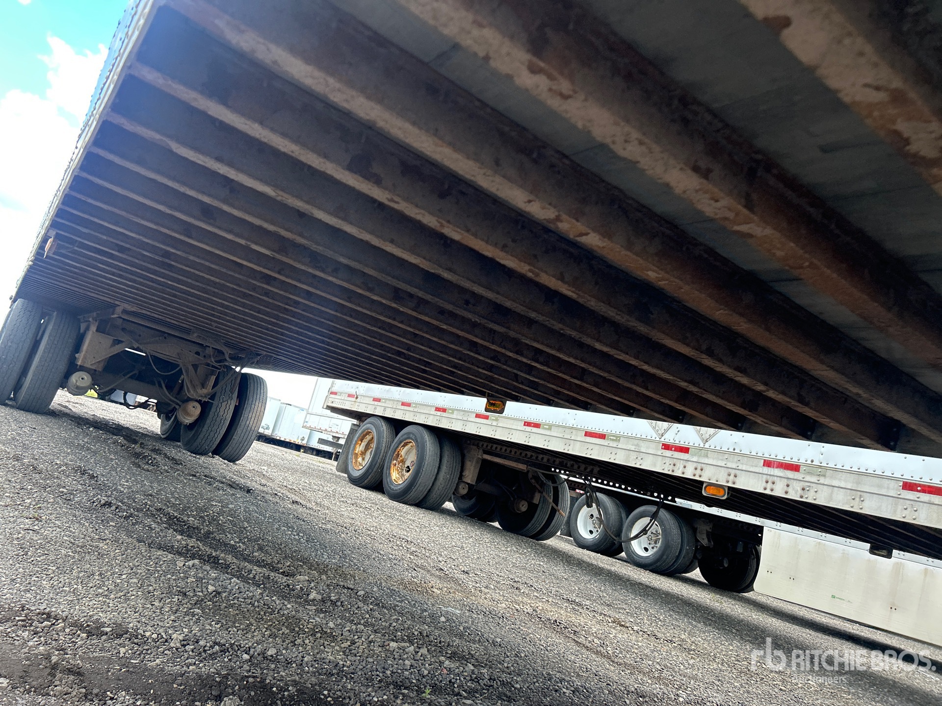 2005 Trailmobile 53 ft x 102 in T/A