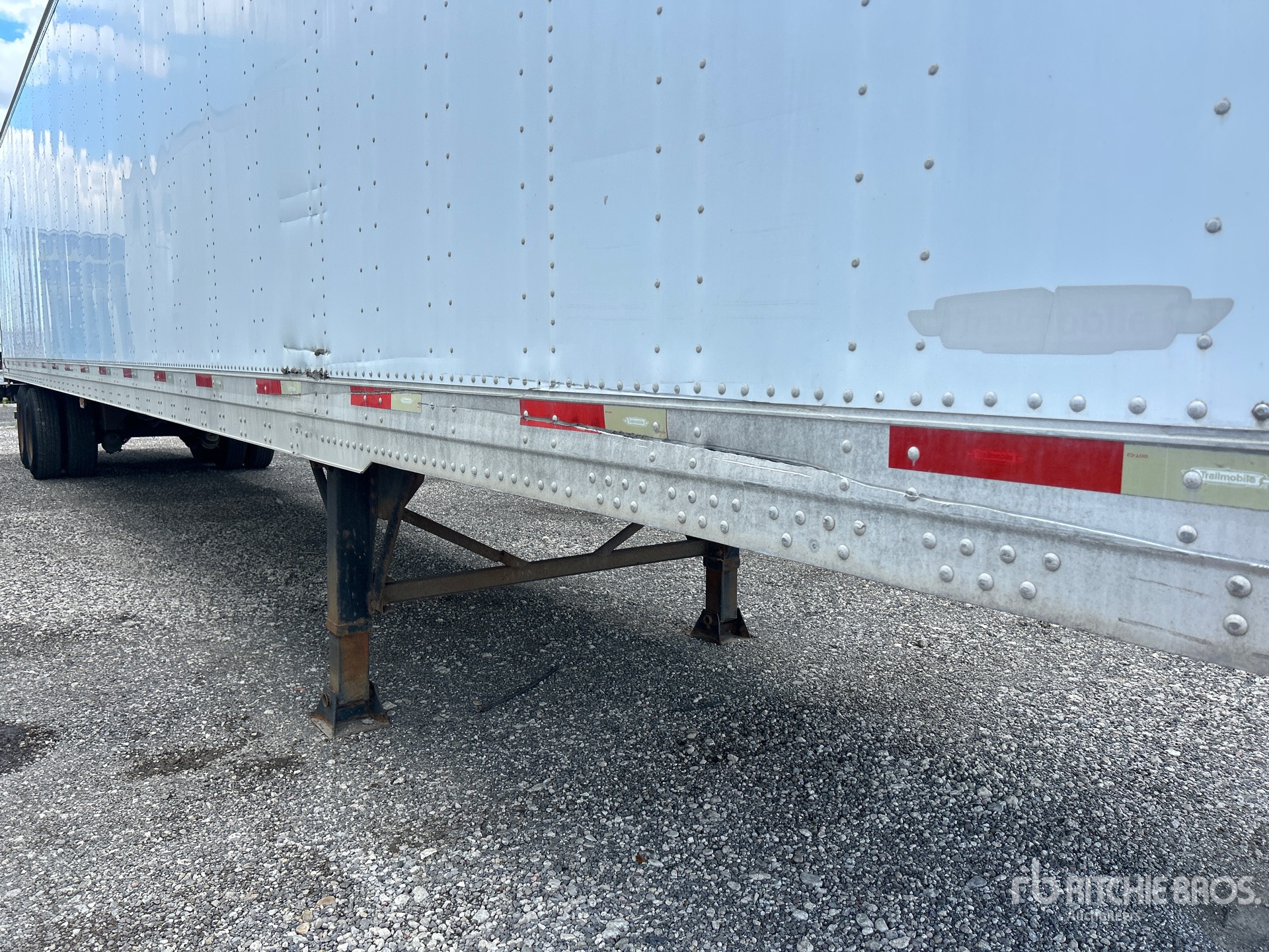 2006 Trailmobile 53 ft x 102 in T/A