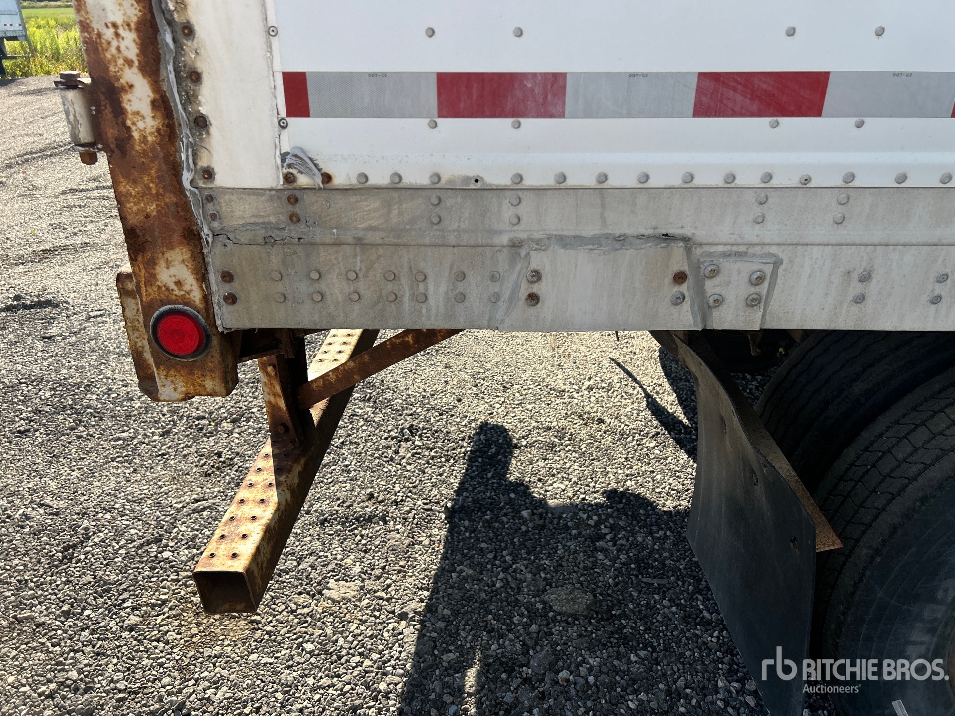 2003 Manac 53 FT X 102 IN TRI/A