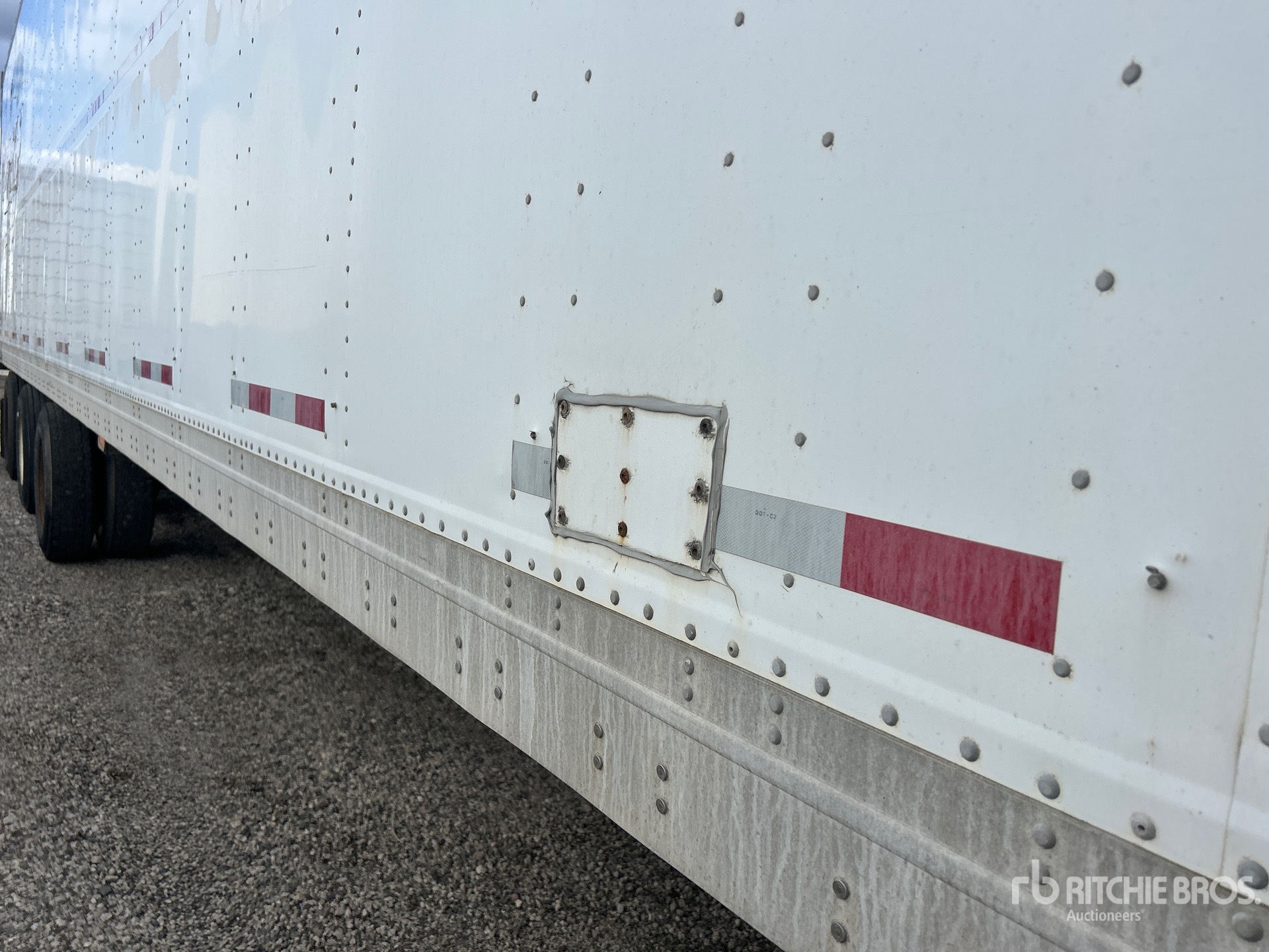 2003 Manac 53 FT X 102 IN TRI/A