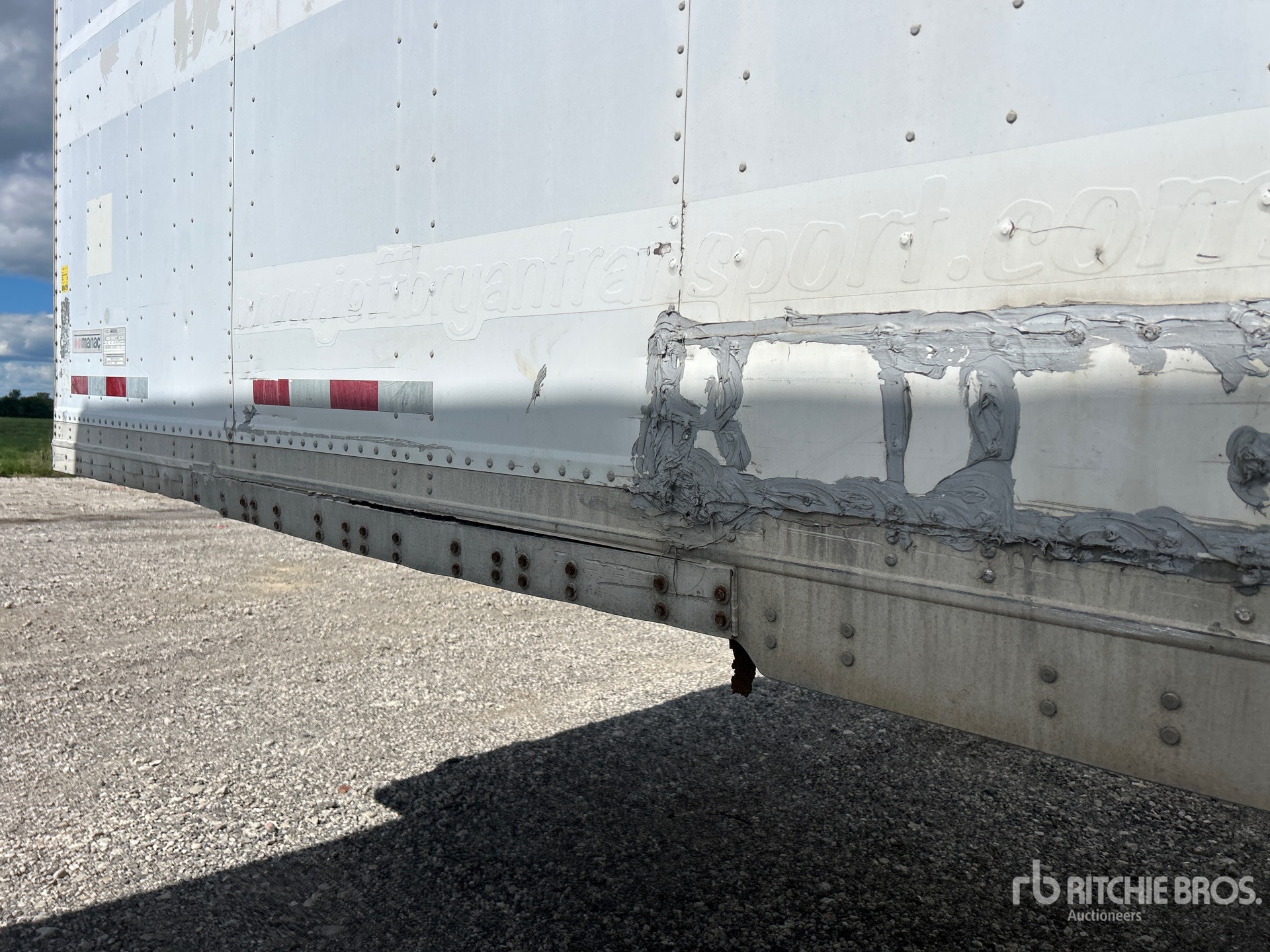 2003 Manac 53 FT X 102 IN TRI/A