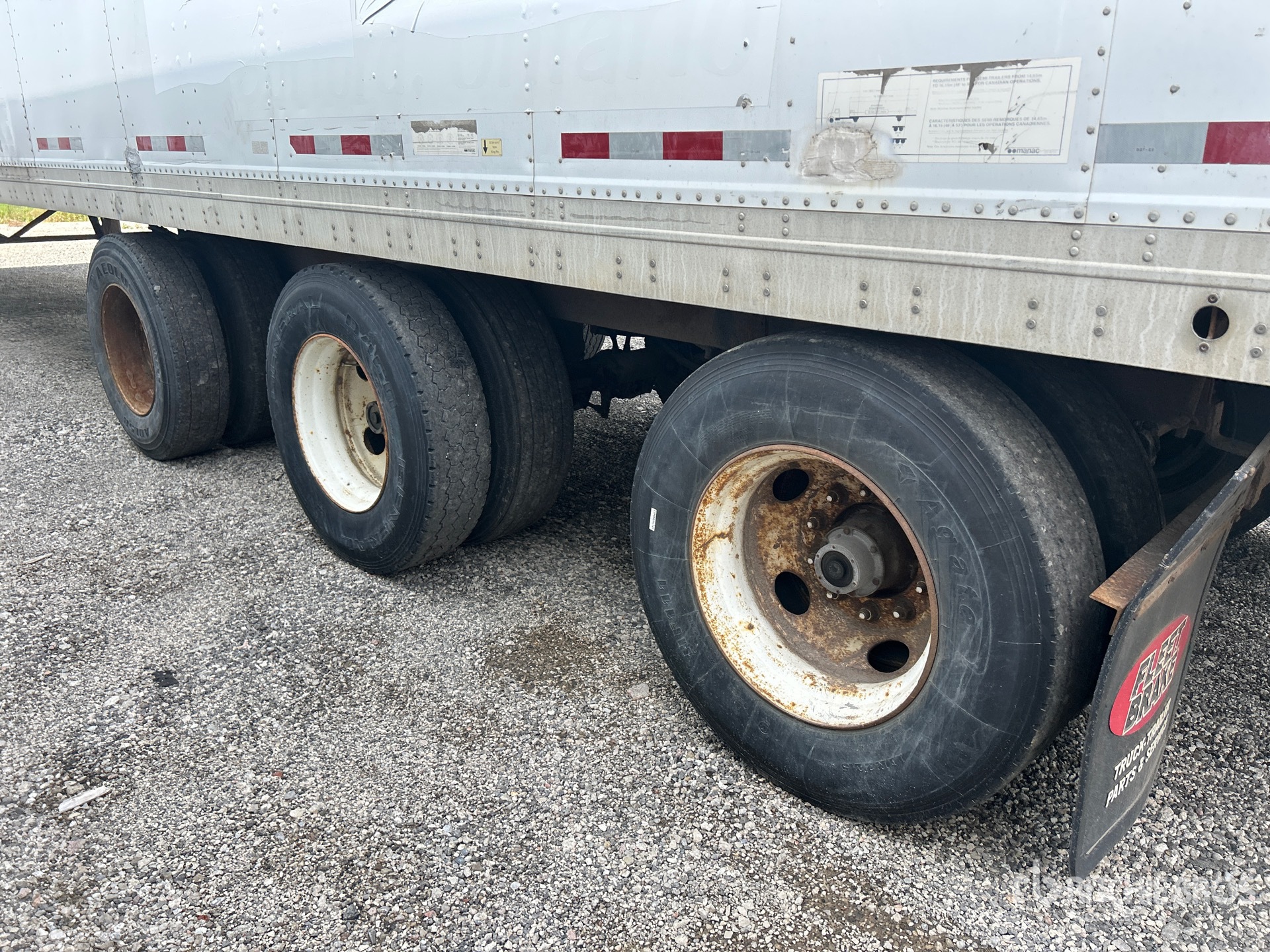 2003 Manac 53 FT X 102 IN TRI/A
