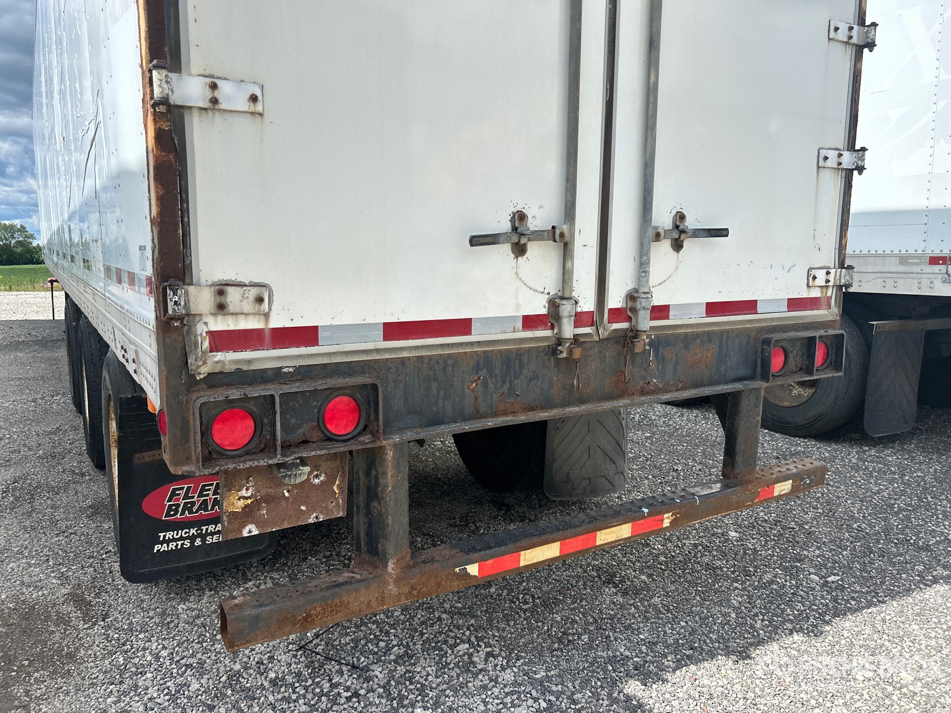 2003 Manac 53 FT X 102 IN TRI/A