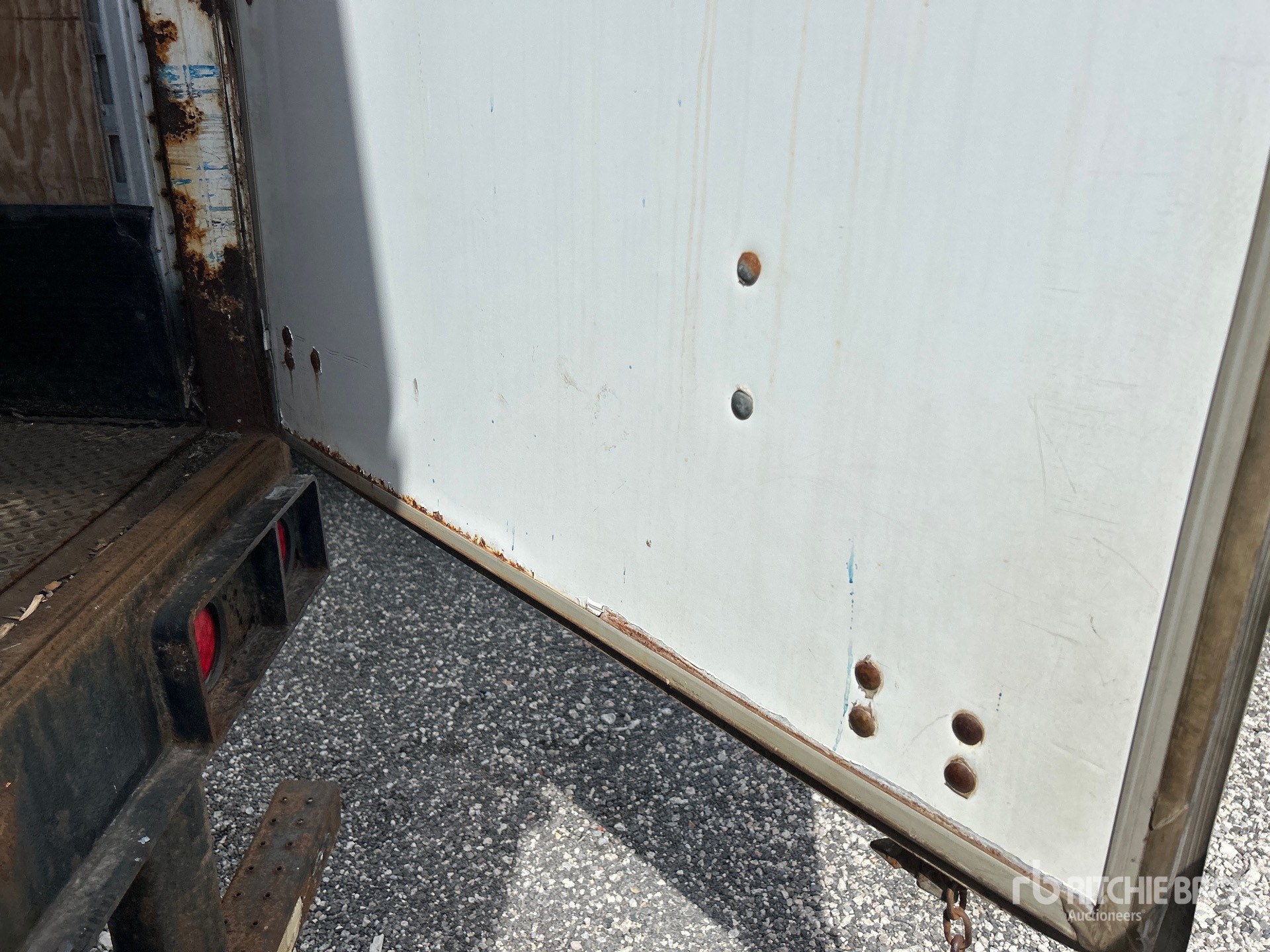 2003 Manac 53 FT X 102 IN TRI/A
