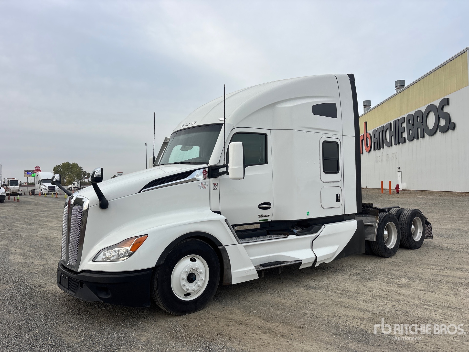 2023 Kenworth T680