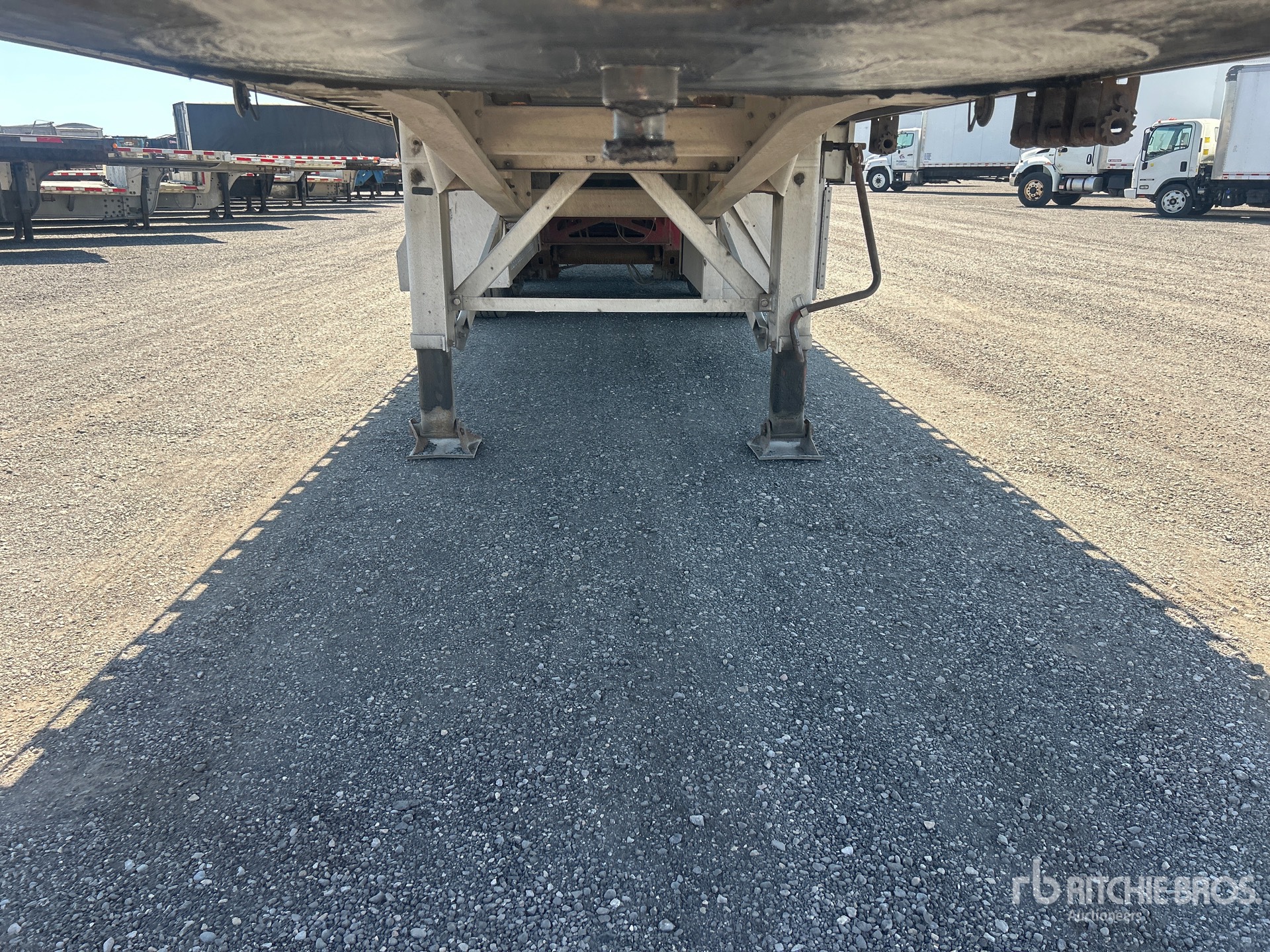 2017 Reitnouer 28 FT SUPER B-TRAIN LEAD