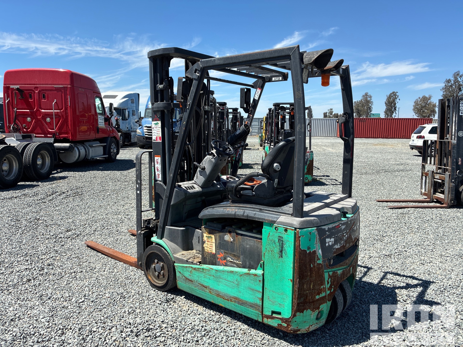 General Appearance - Lift Truck* with Zdjęcie, lewy dolny róg