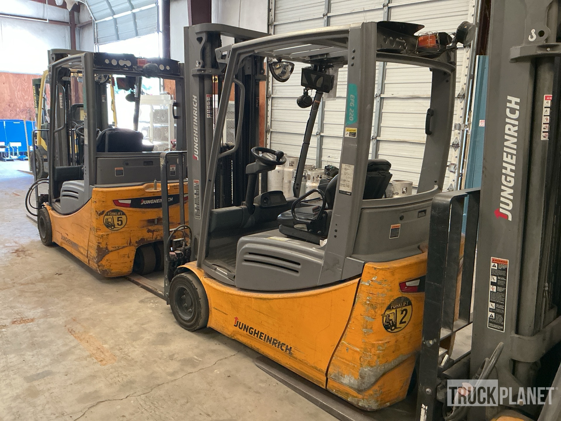 General Appearance - Lift Truck* with Image, coin arrière gauche