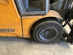 General Appearance - Lift Truck* with Fenders