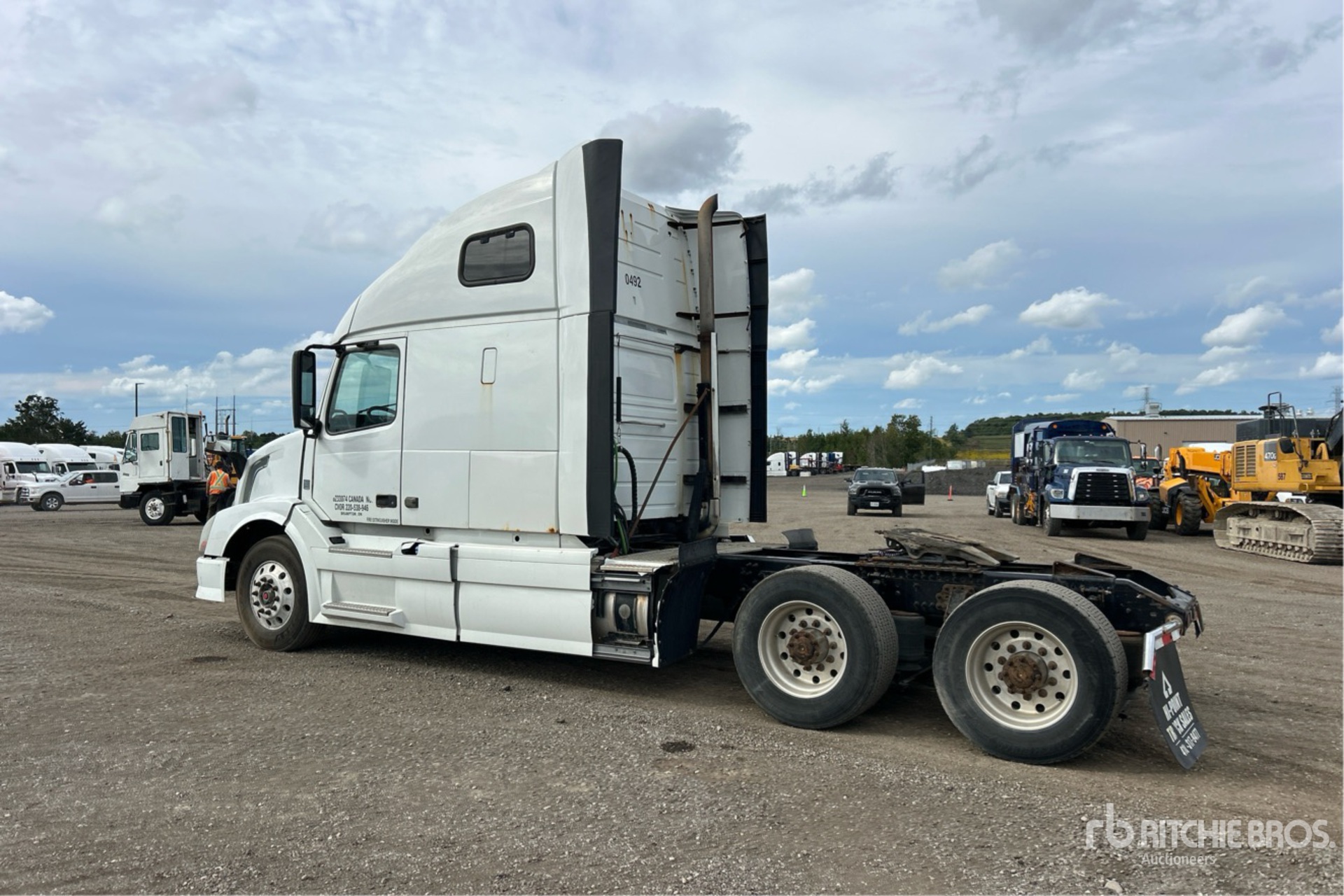 2015 Volvo VNL