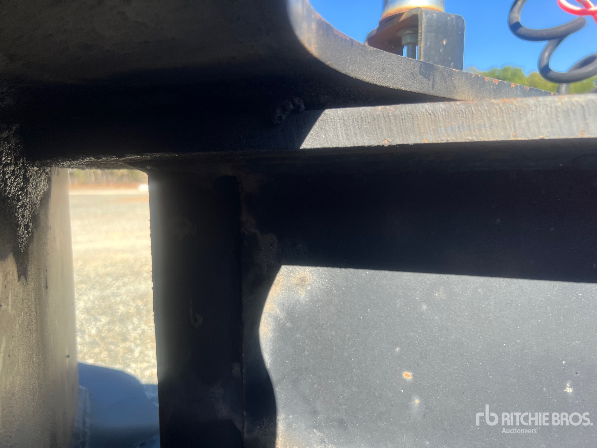 2006 Specialized Truck Equipment S/A Stinger