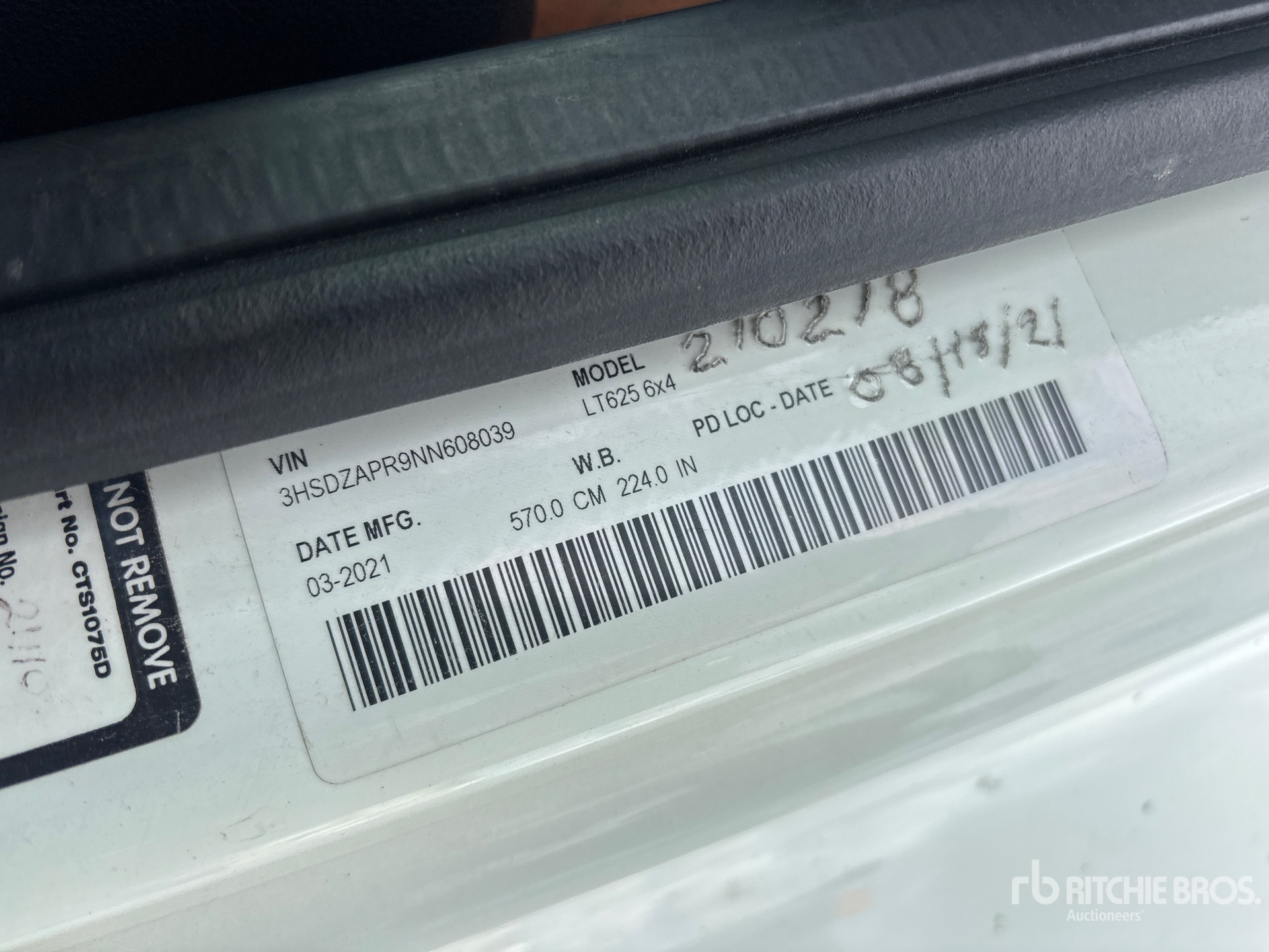 2022 International LT625