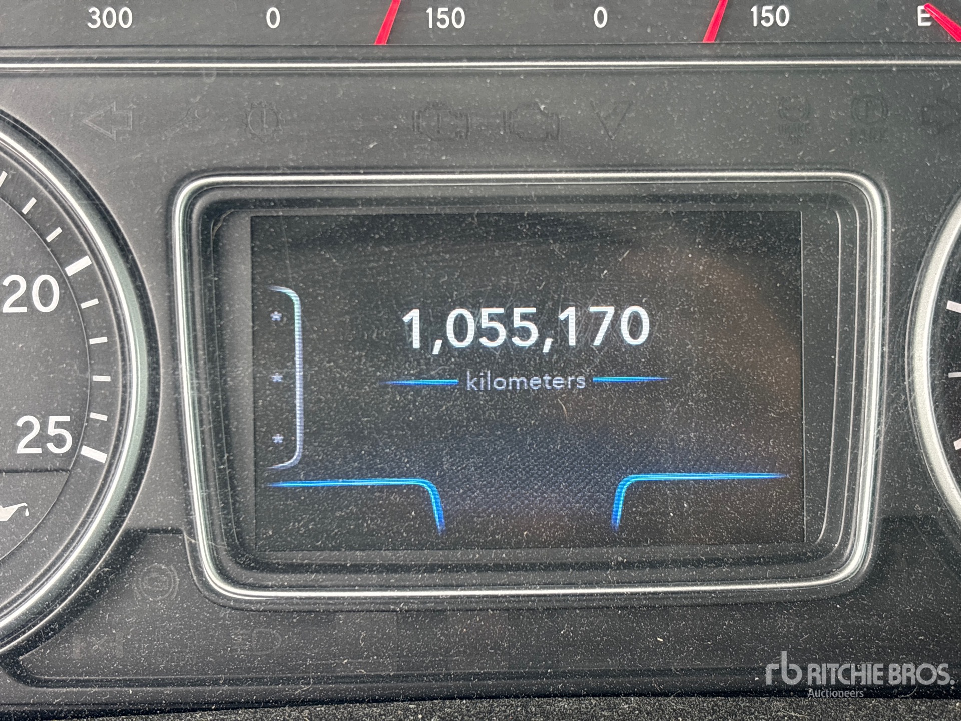 2022 International LT625