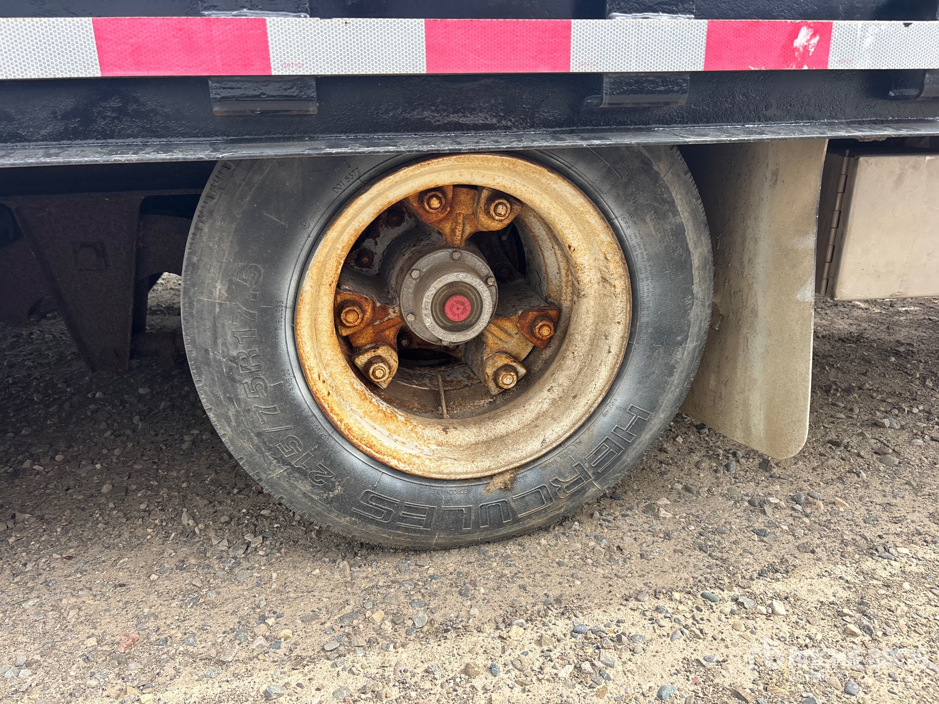 Load Star Trailer 25 FT T/A