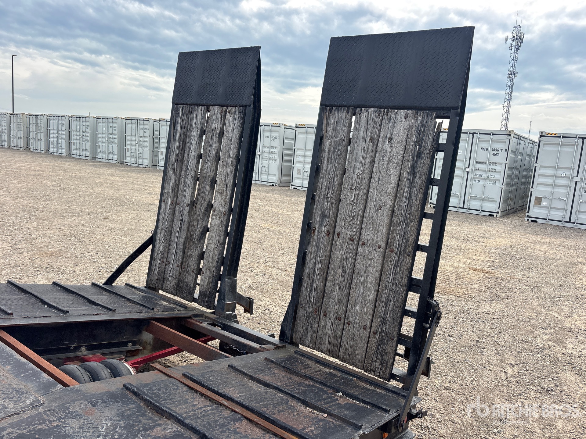 Load Star Trailer 25 FT T/A