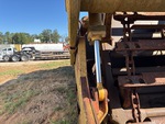 Hydraulics with Bowl Lift Cylinders