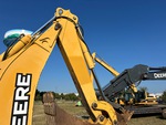 Hydraulics with Bucket Cylinder