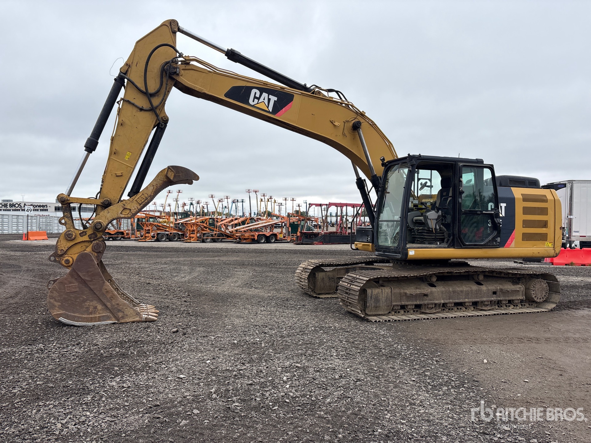 2014 Caterpillar 320E L