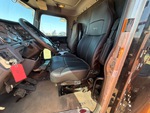 Cab with Seats/armrests