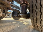 Underbody with Non-Driven Drop Axle (1)