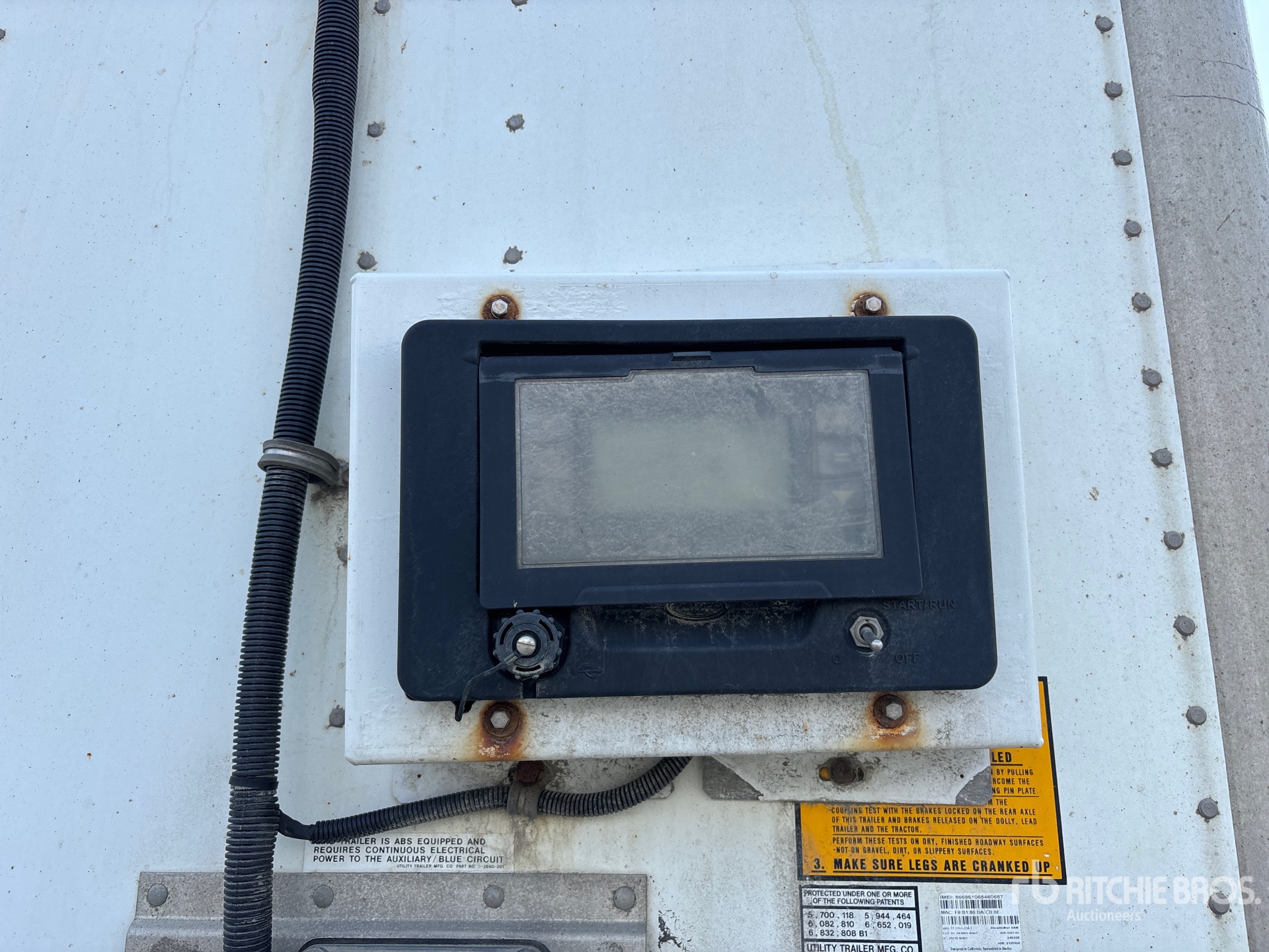 2011 Utility 4000D-X