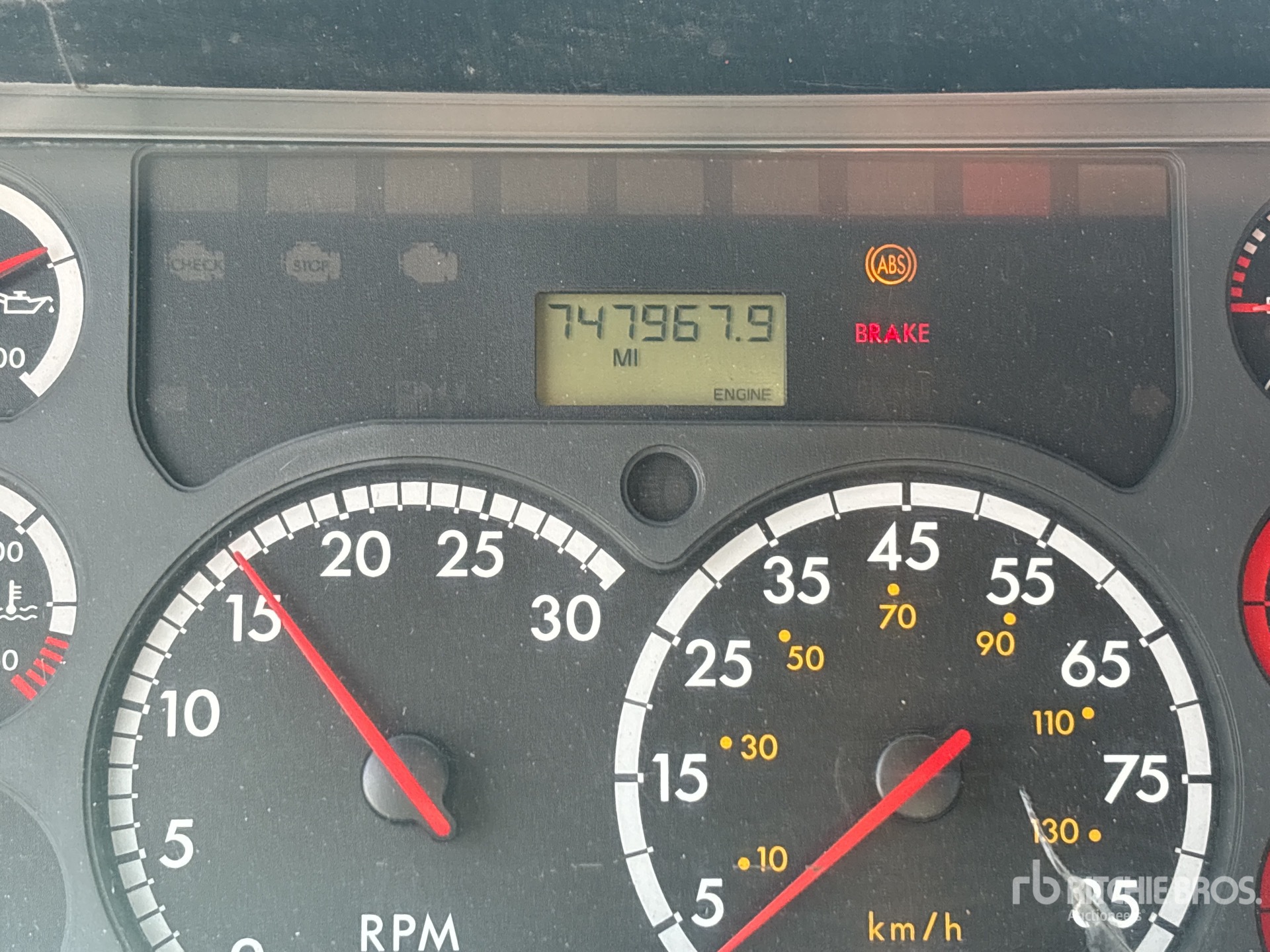 2013 Freightliner CASCADIA 113
