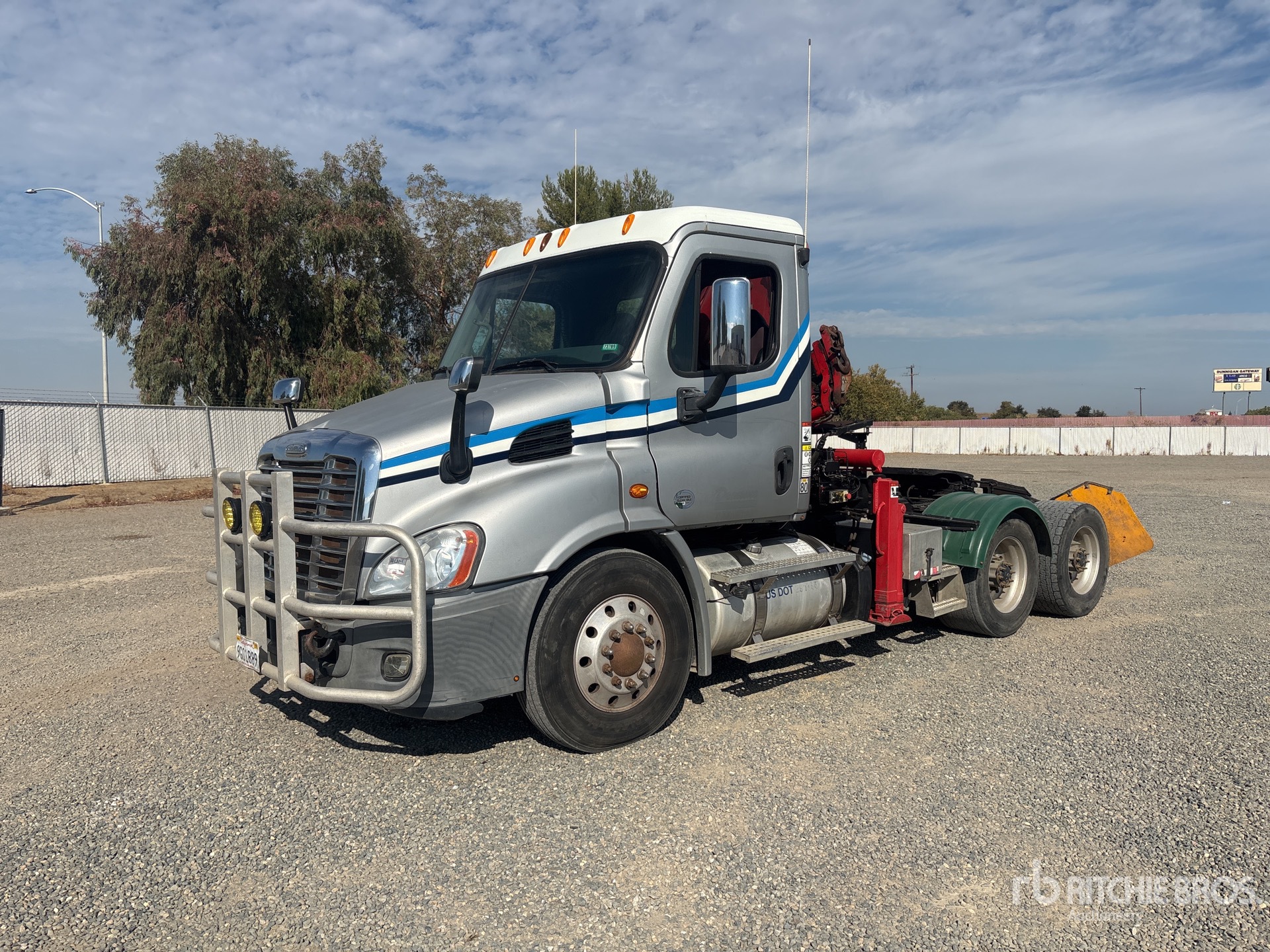 Photo of 2013 Freightliner CASCADIA 113