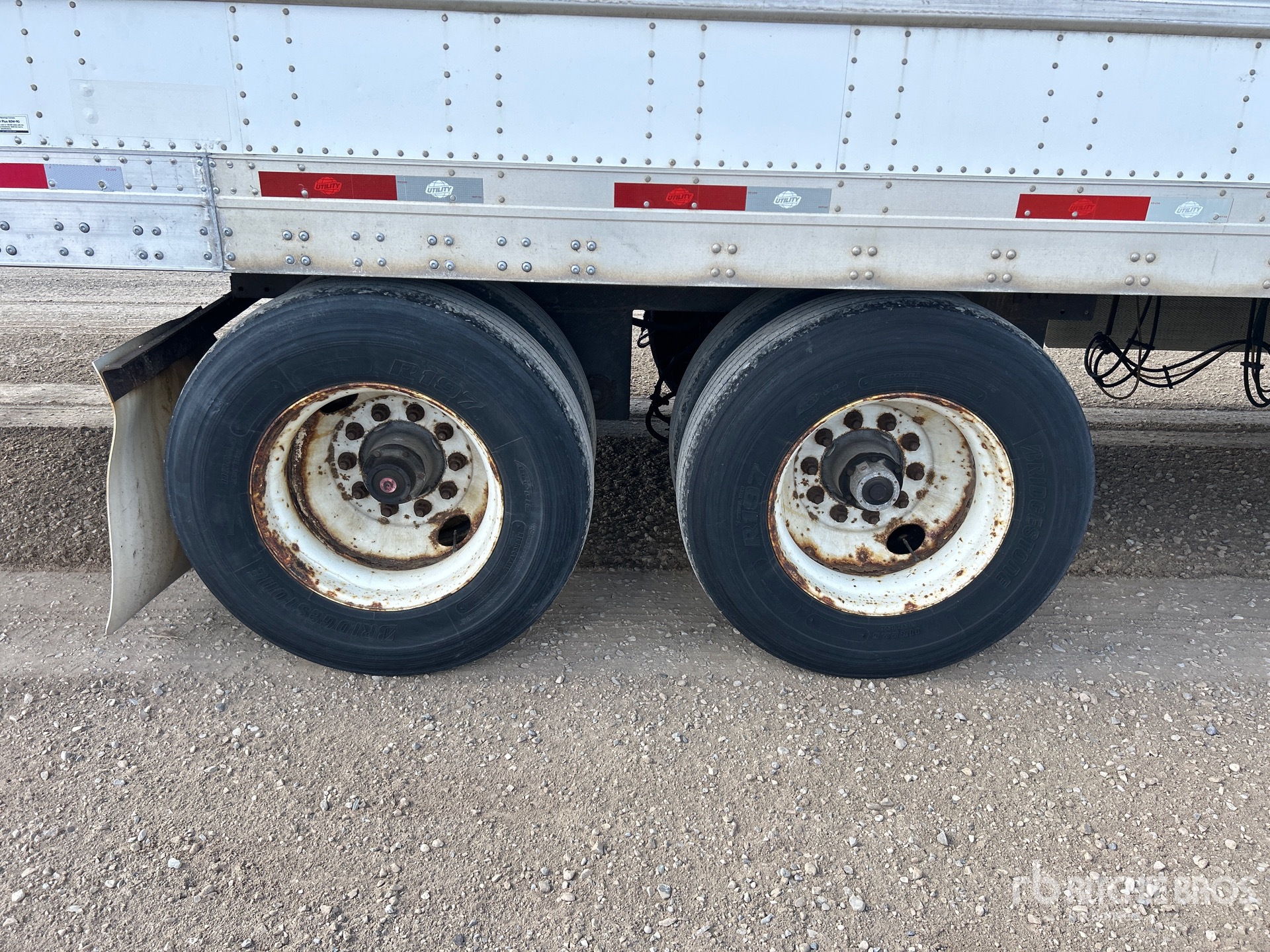 2011 Utility 4000D-X