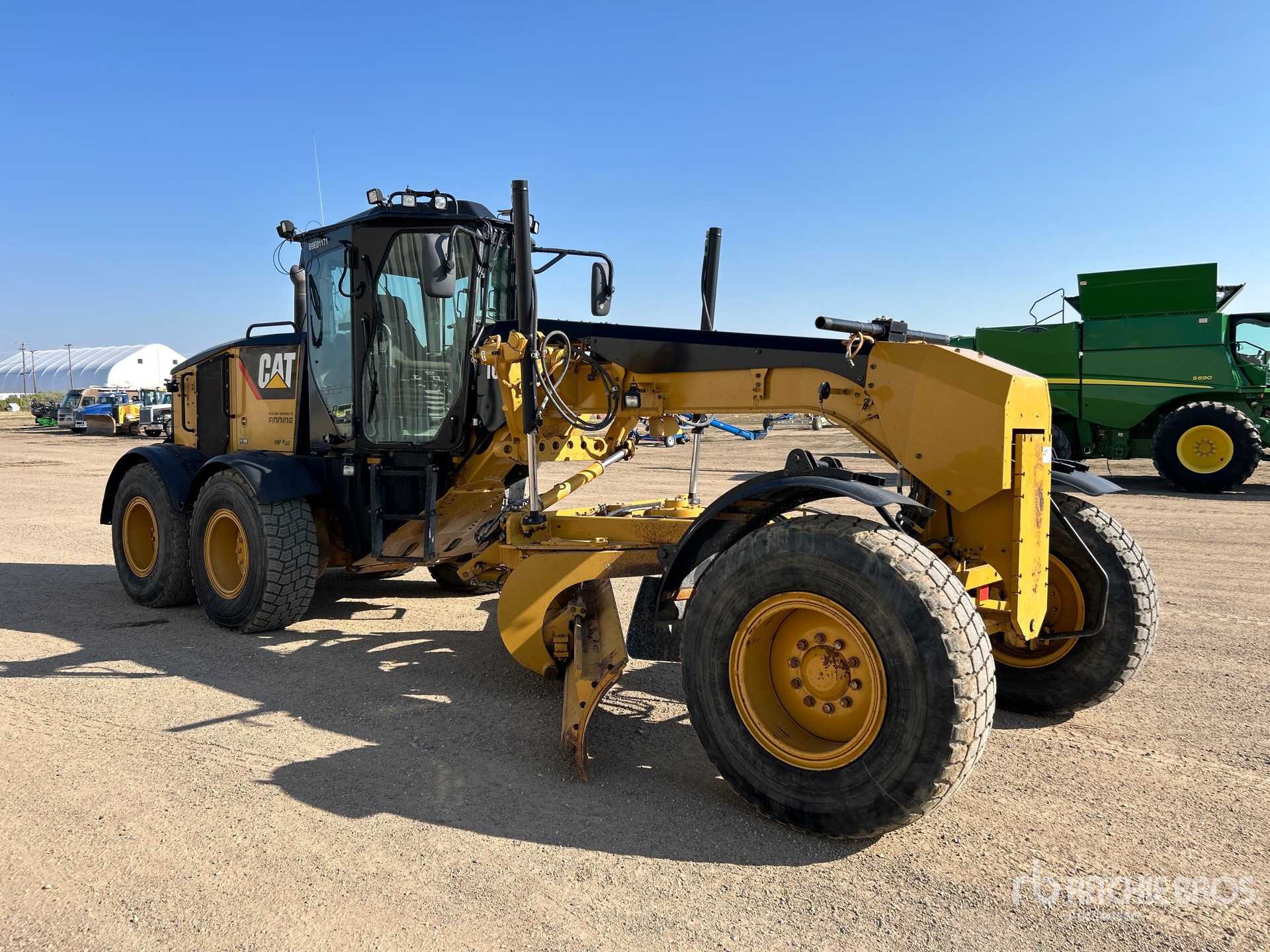 2016 Caterpillar 160M VHP PLUS