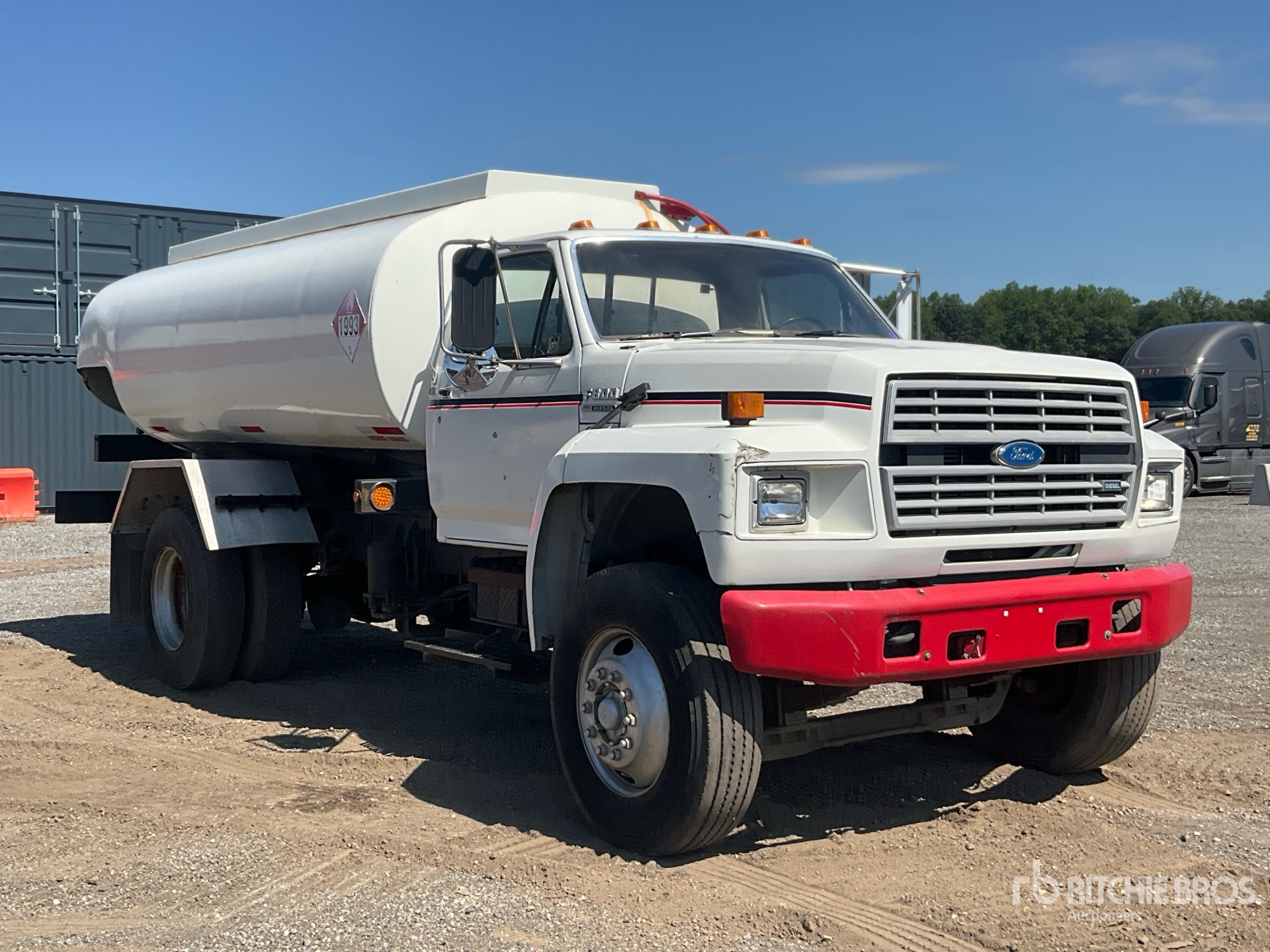 1993 Ford F-800