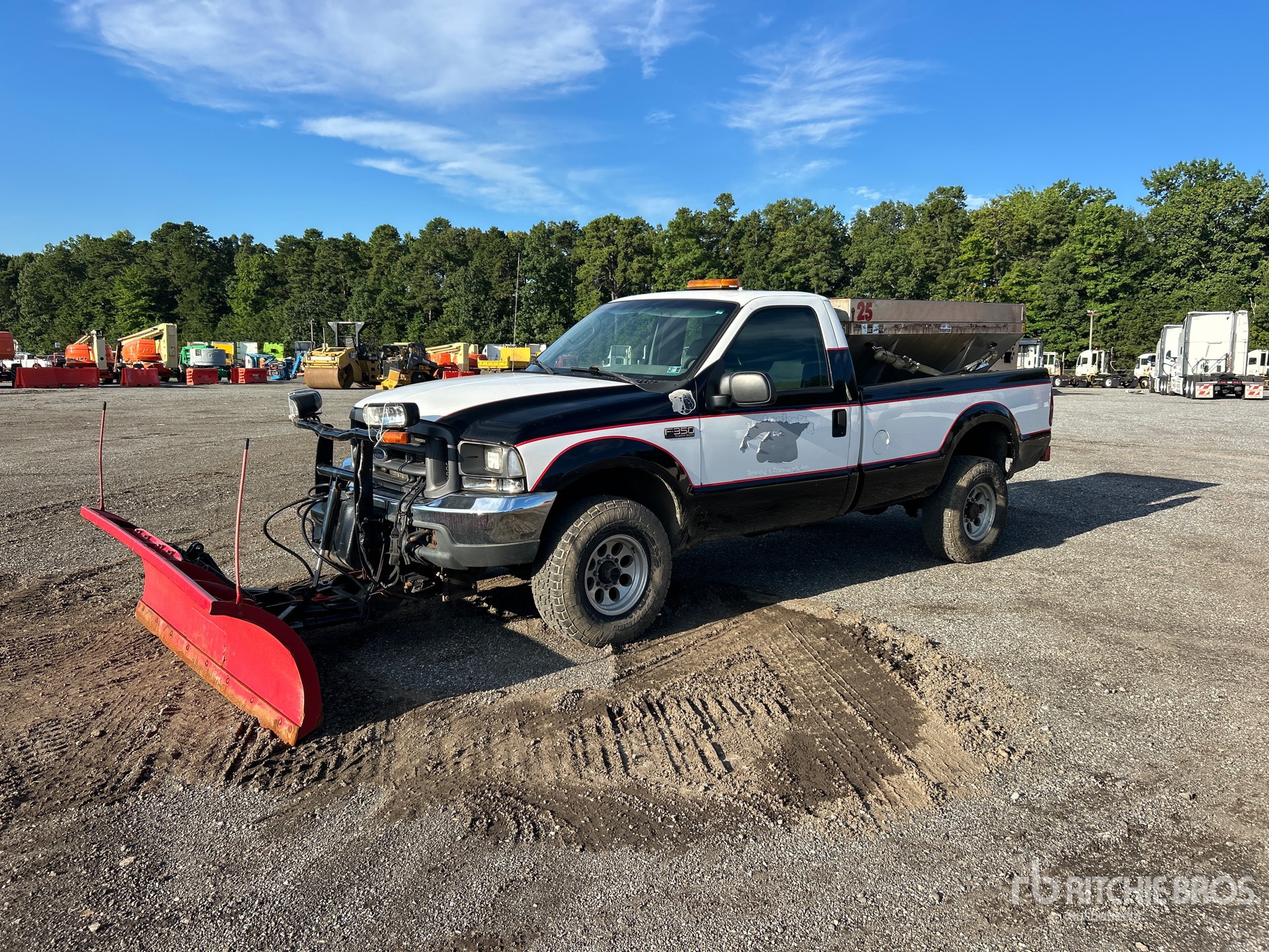 Photo of 2004 Ford F-350