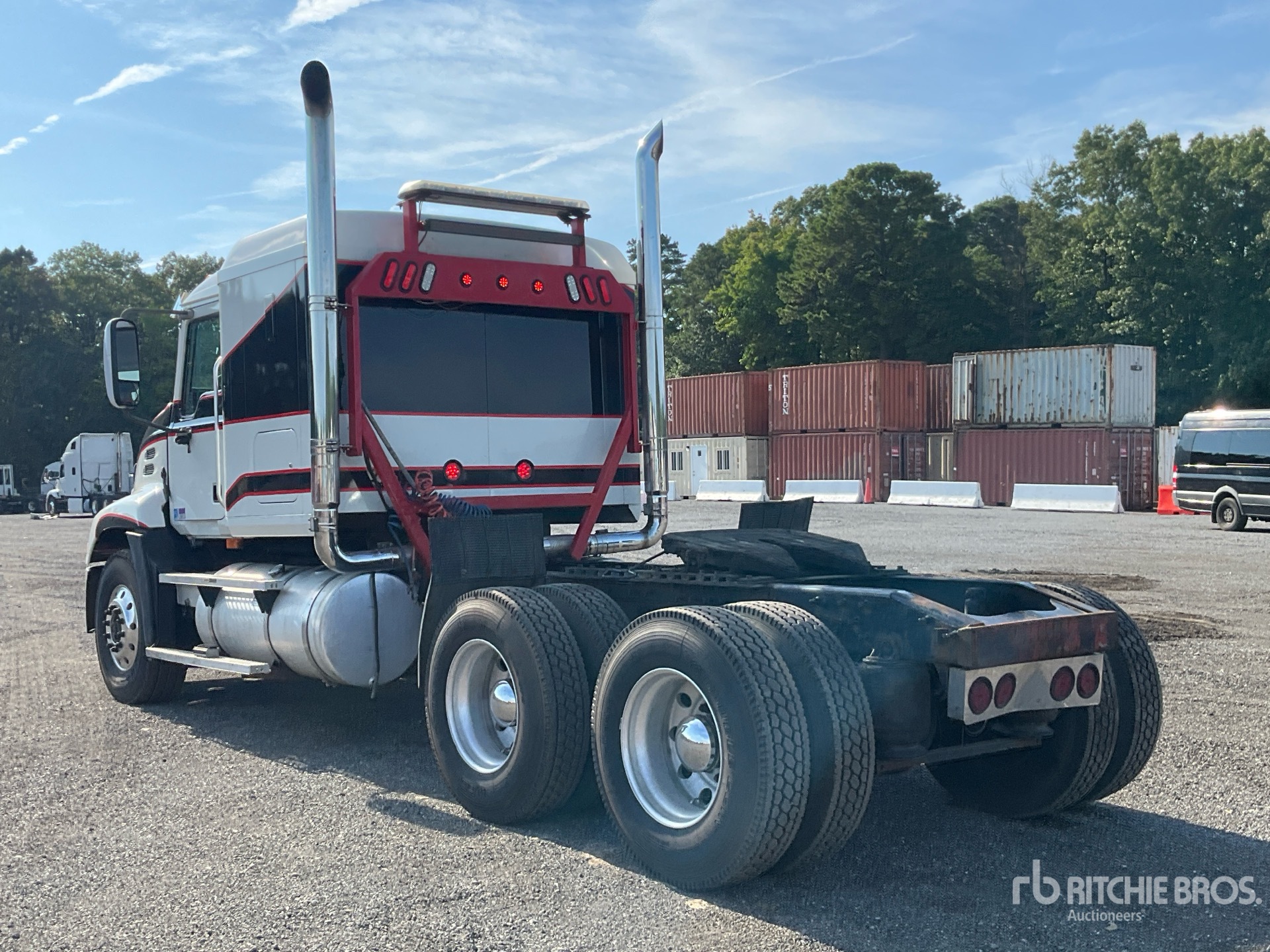 2003 Mack CX613 VISION