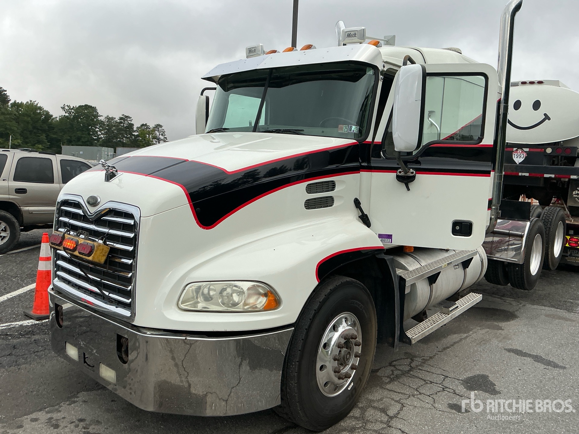 2003 Mack CX613 VISION